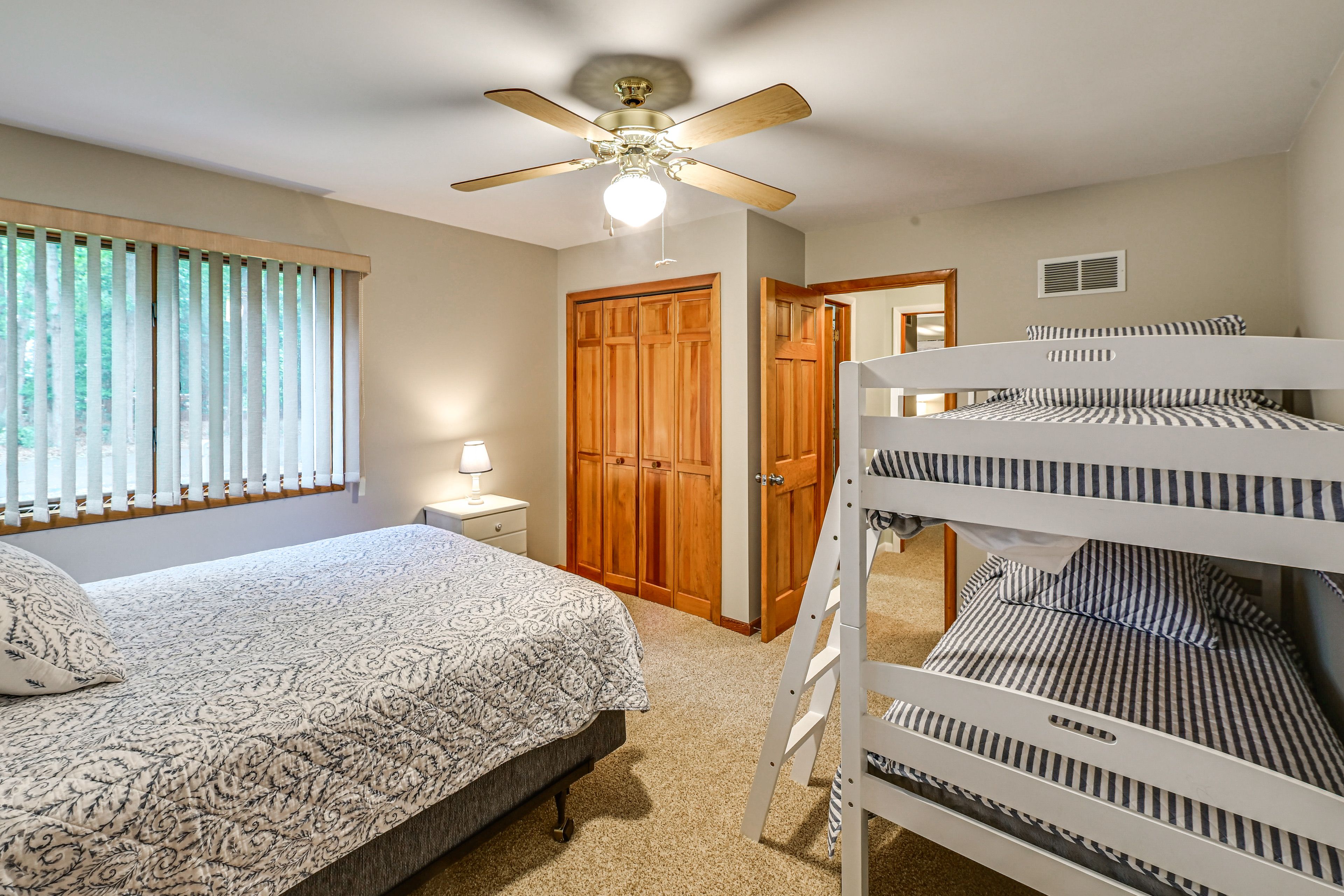 Bedroom 3 | Queen Bed | Twin Bunk Bed