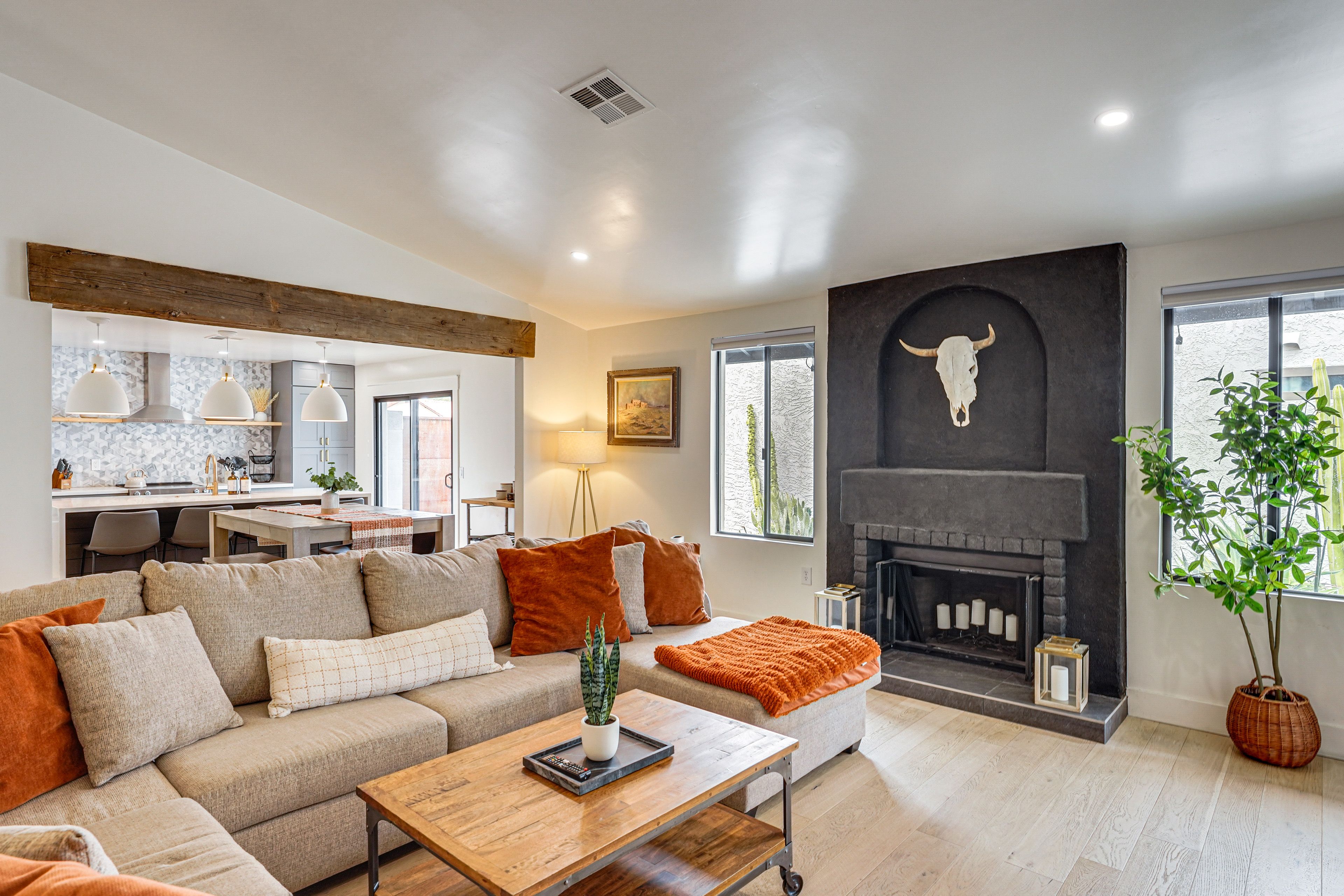 Mesa Vacation Rental | 3BR | 2BA | 1,500 Sq Ft | Threshold Step to Enter