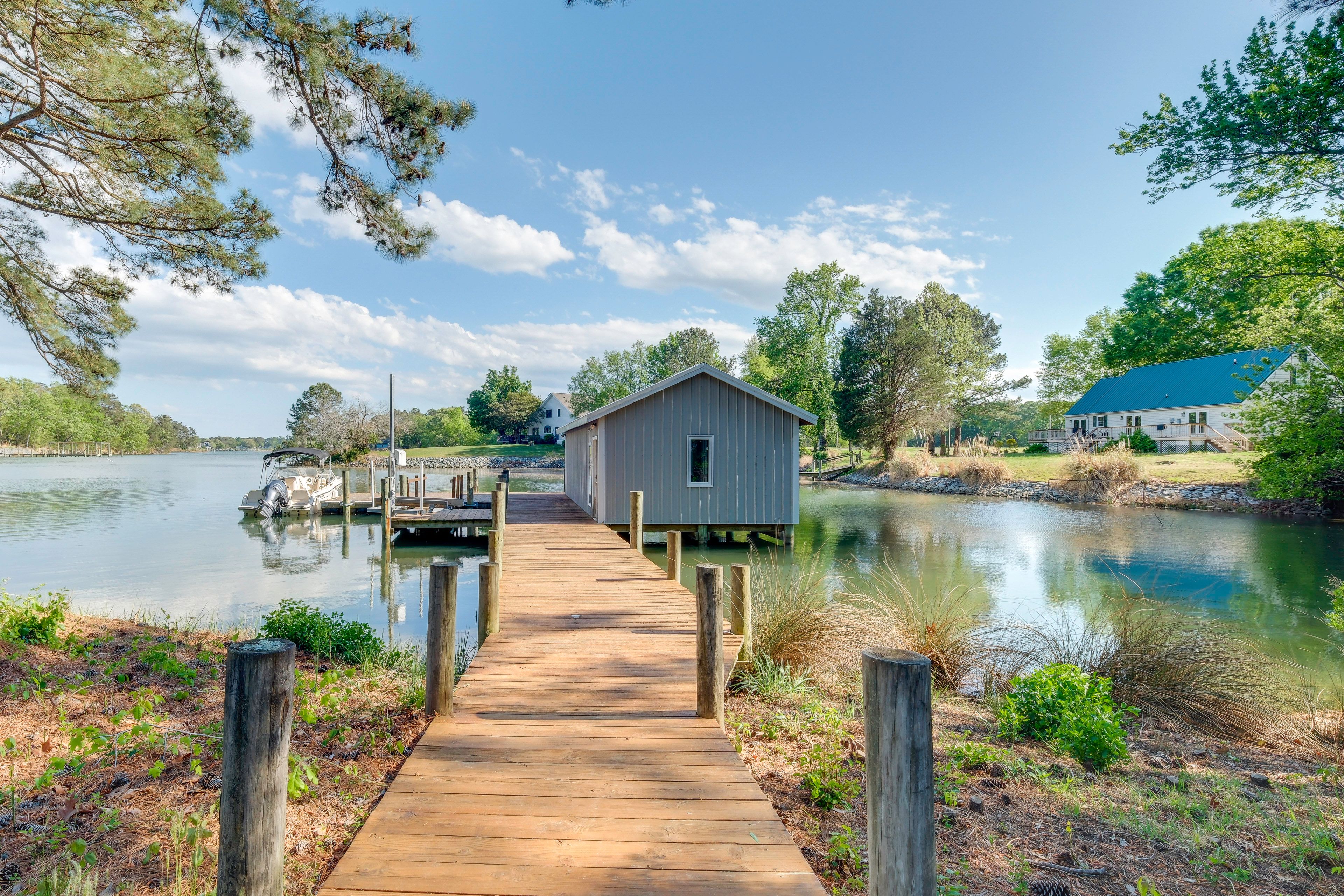 Shared Dock | Homeowner On-Site