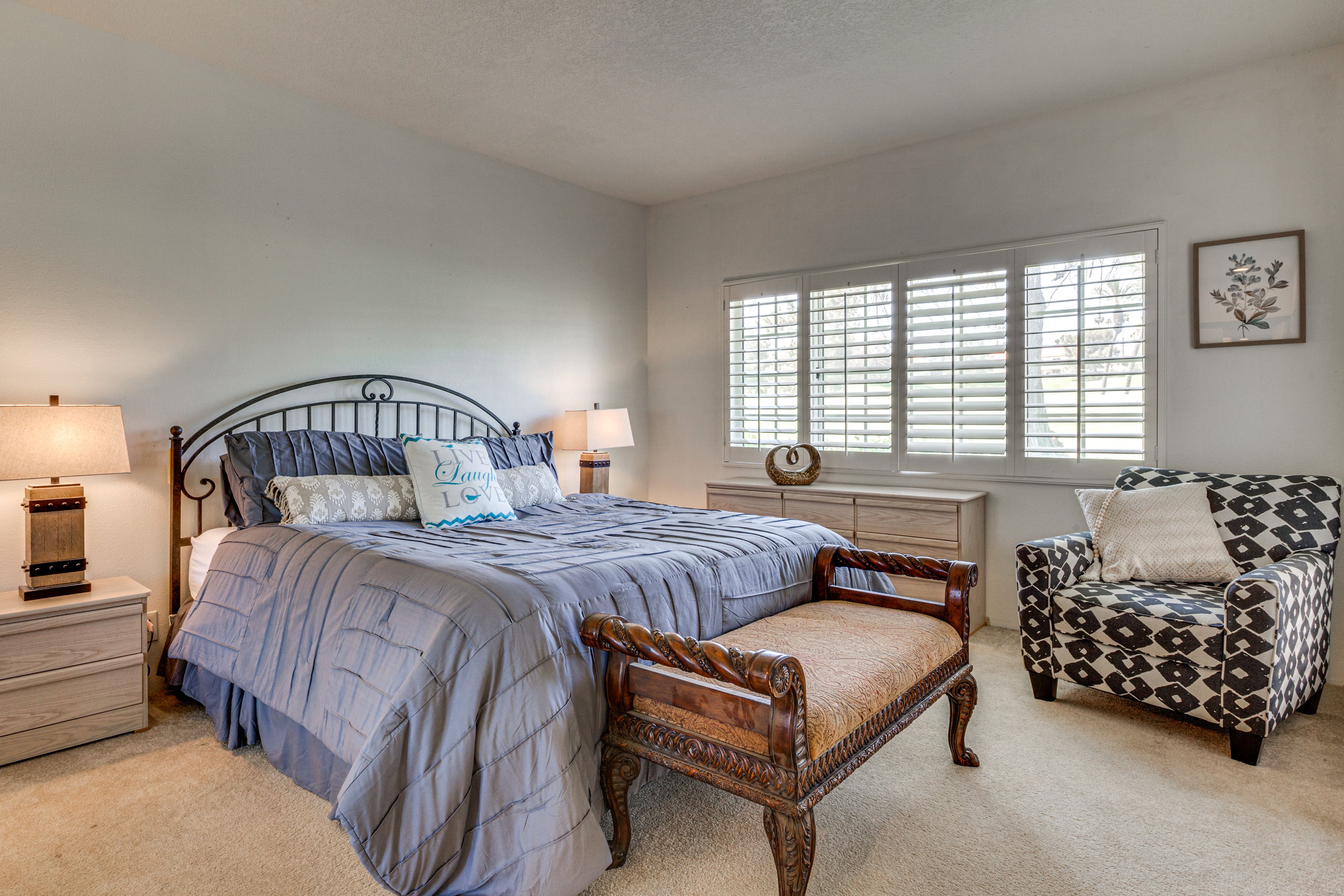 Bedroom 1 | King Bed