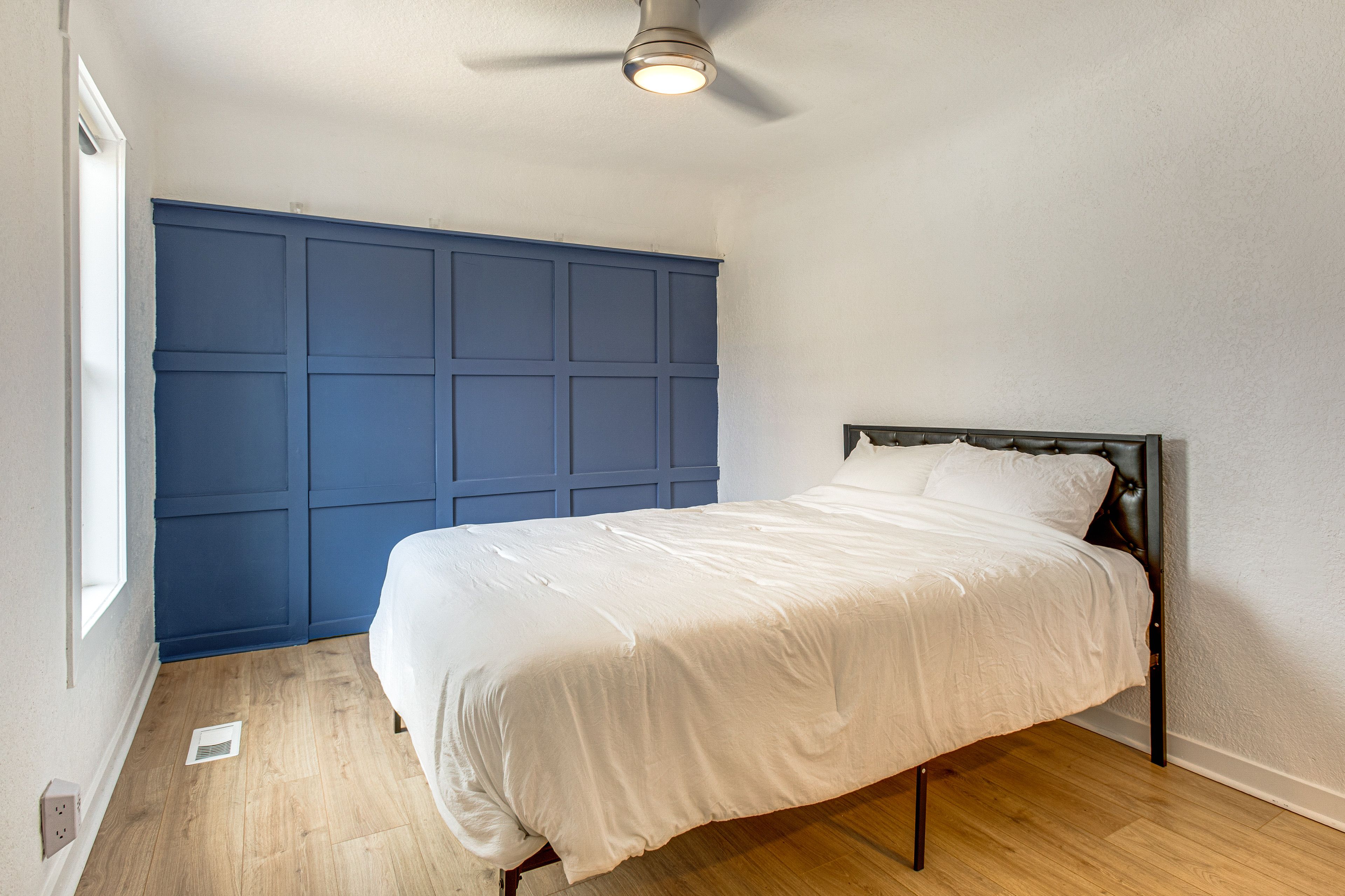 Bedroom 1 | 1st Floor | Queen Bed