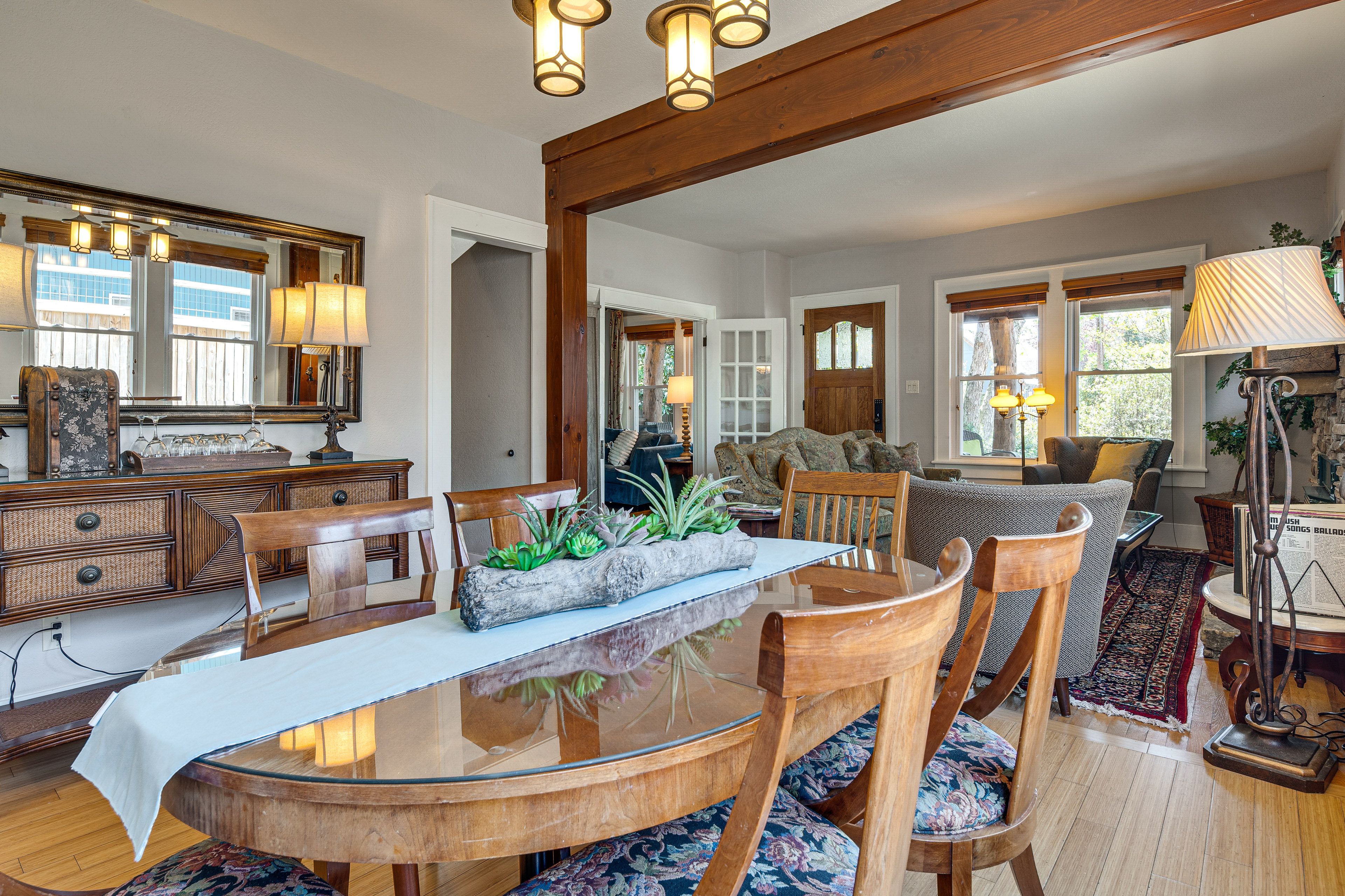 Dining Area | 1st Floor