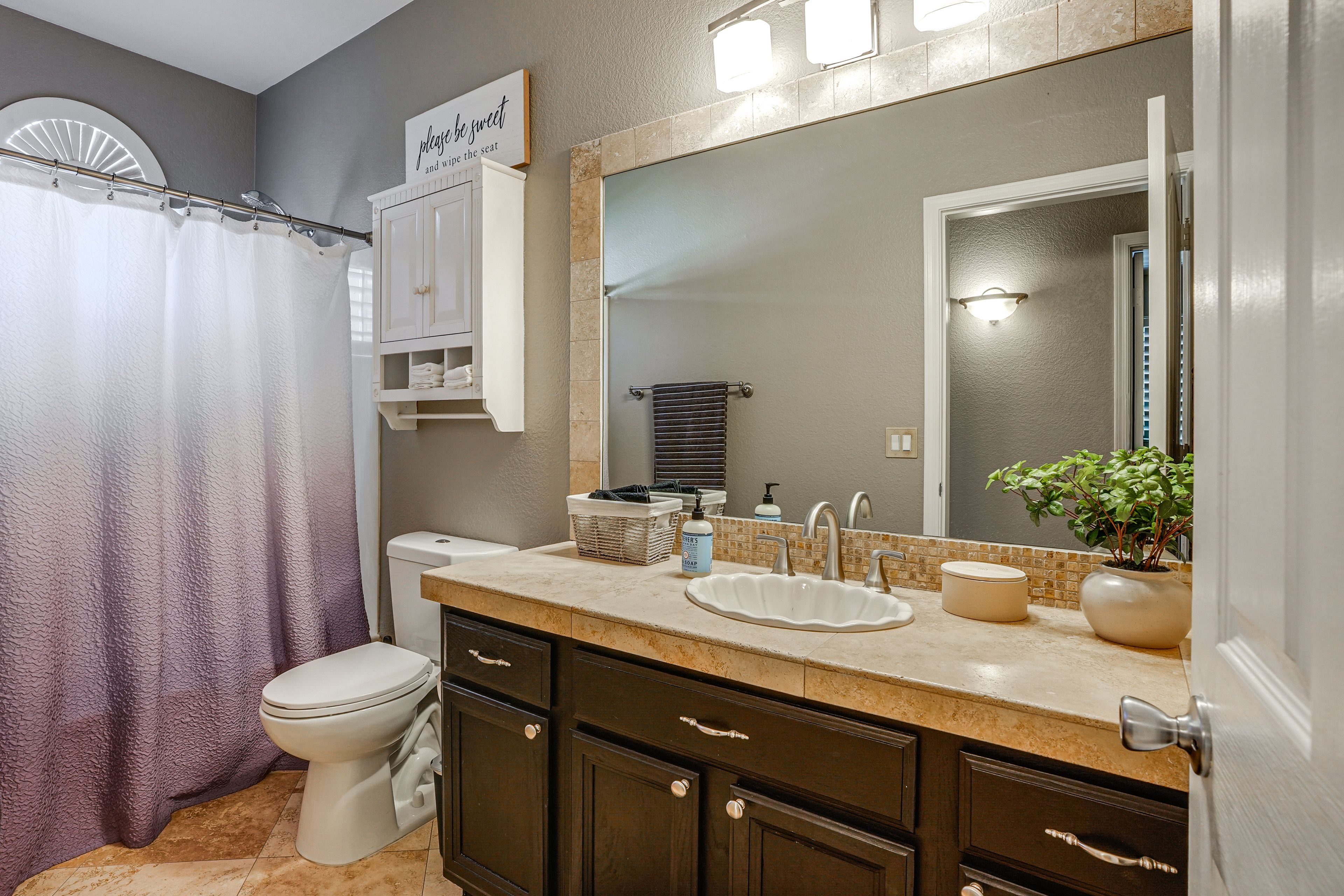 Full Bathroom