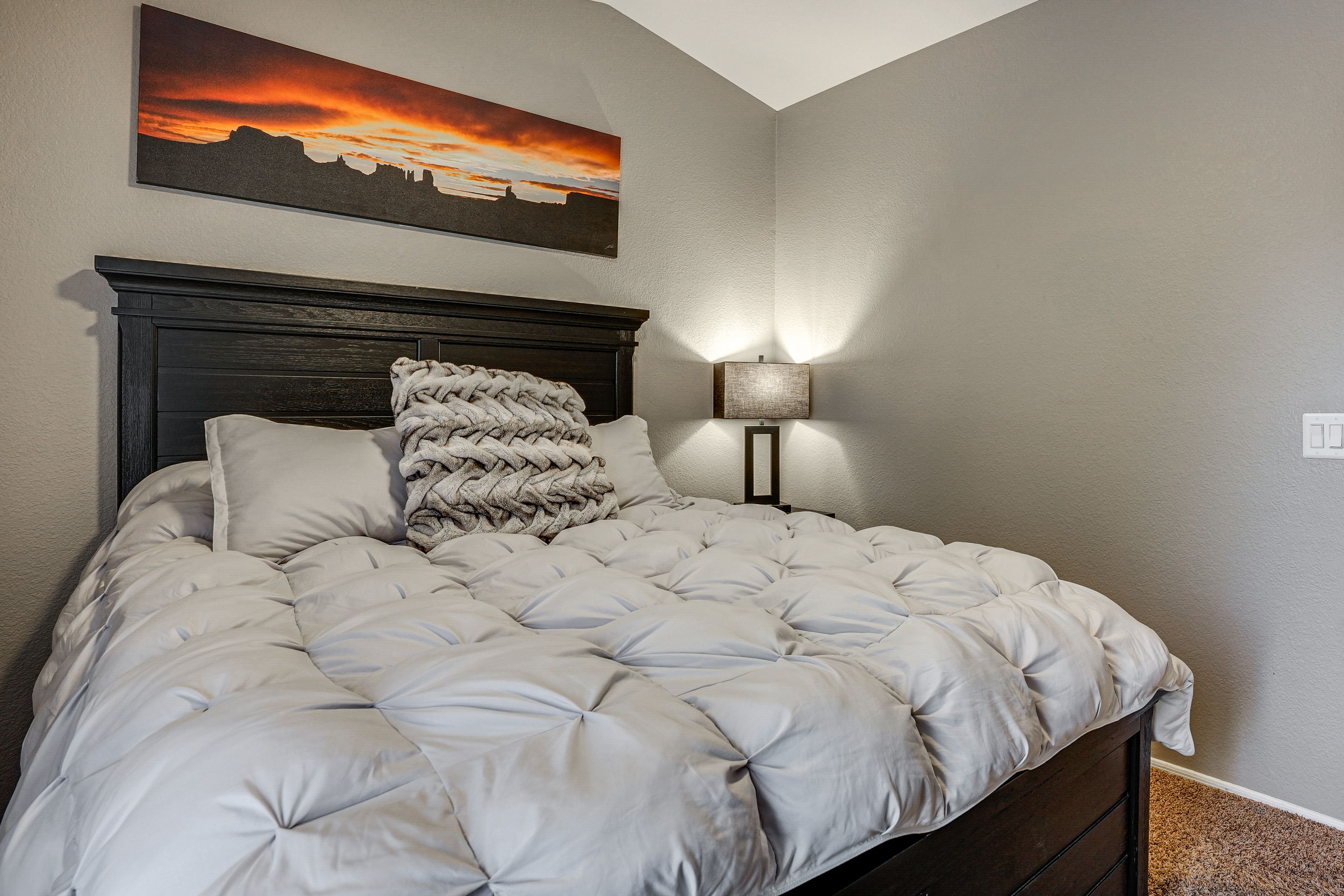 Bedroom 4 | Queen Bed