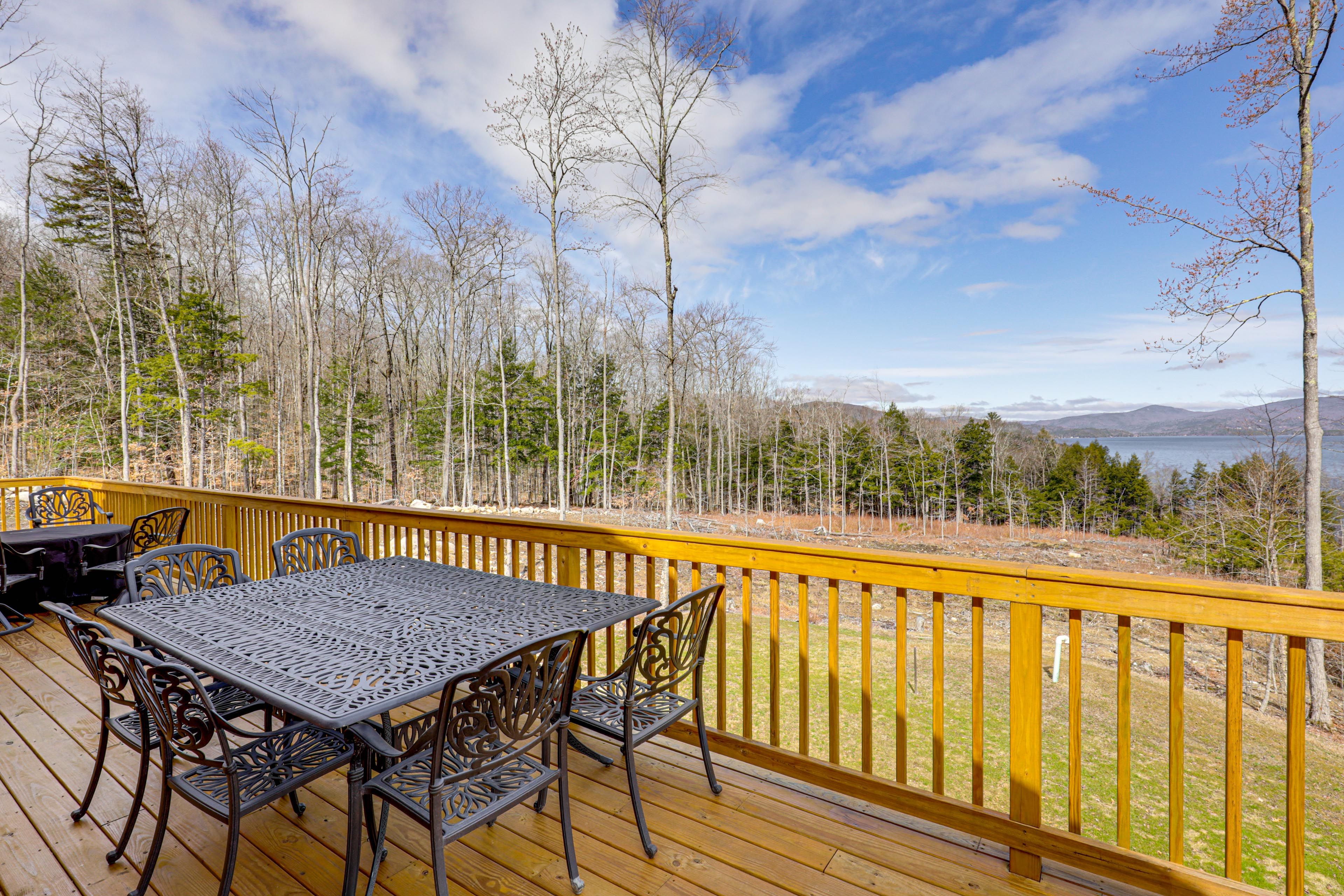 Bristol Vacation Rental | 3BR + Loft | 3BA | 2,500 Sq Ft