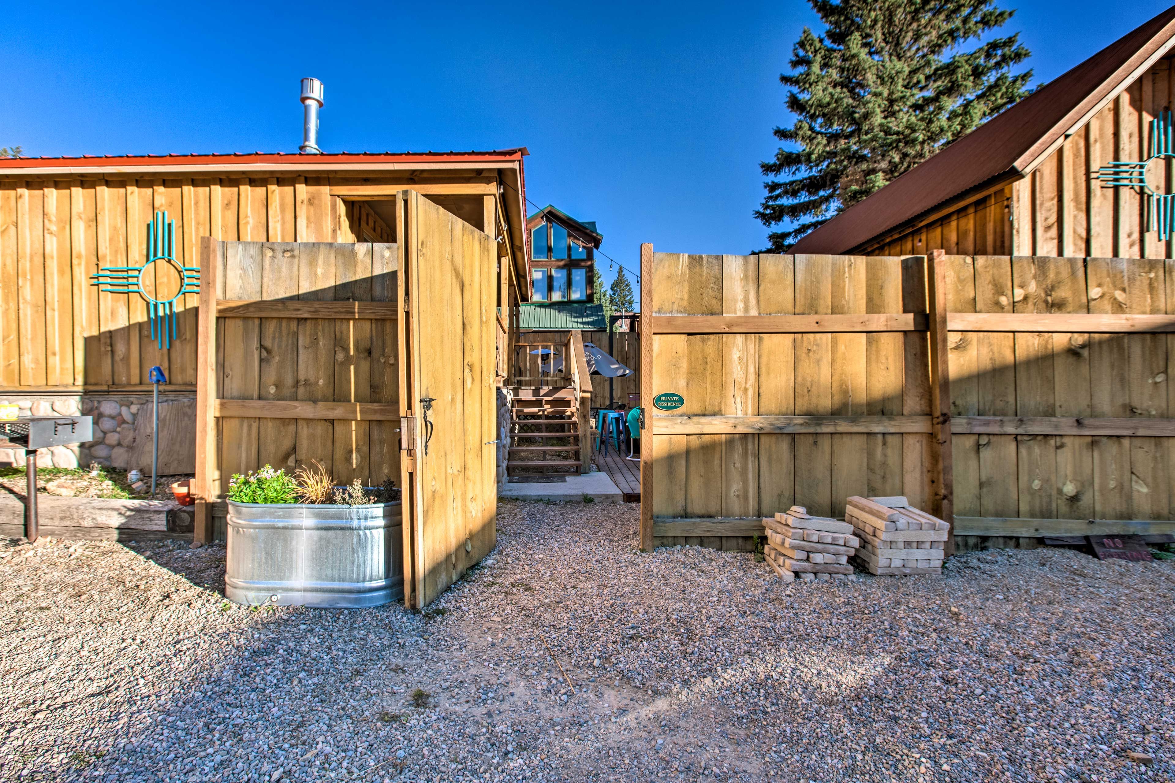 Parking | Gravel Driveway (2 Vehicles) | Free Street Parking