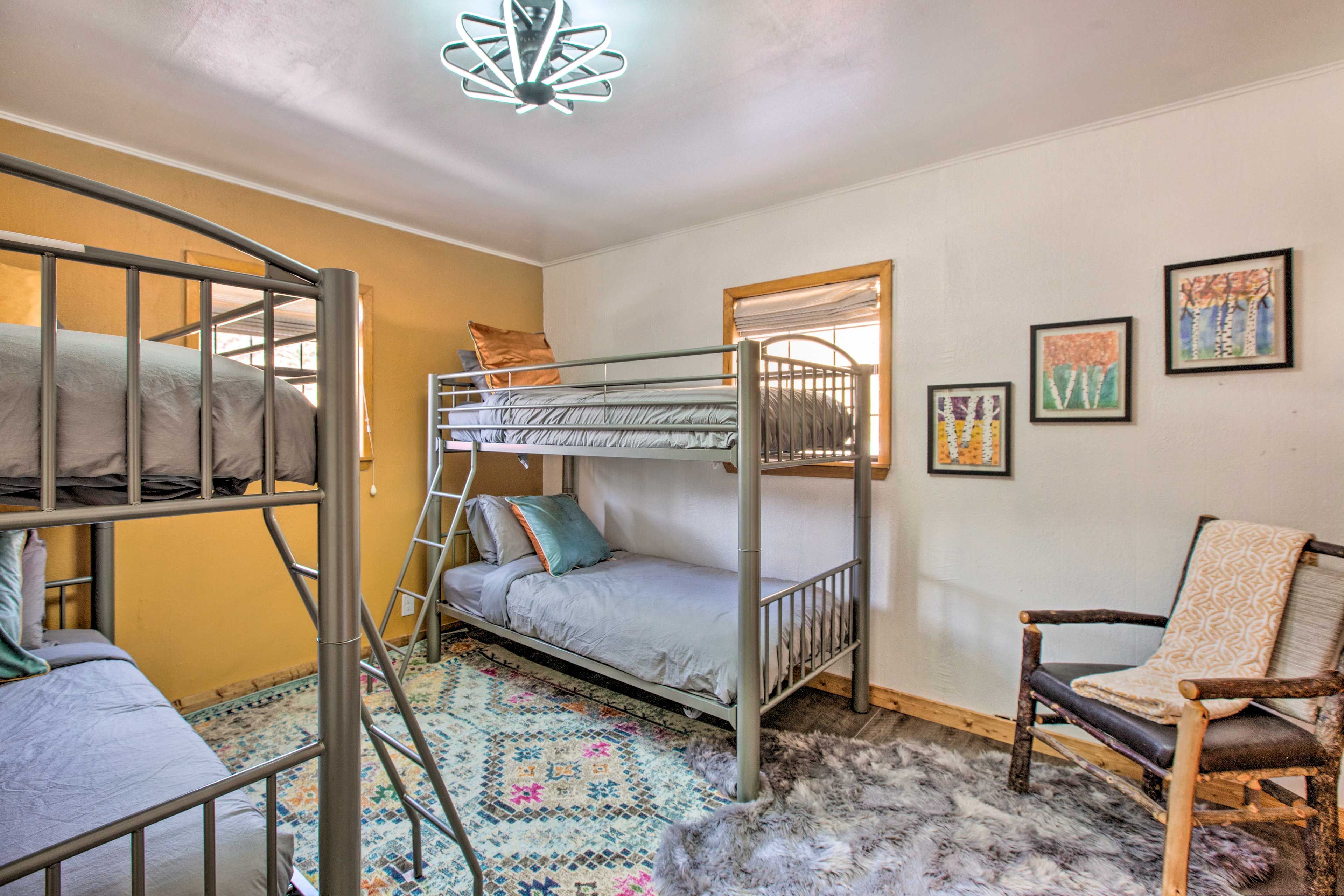 Bedroom 8 | 2 Twin Bunk Beds