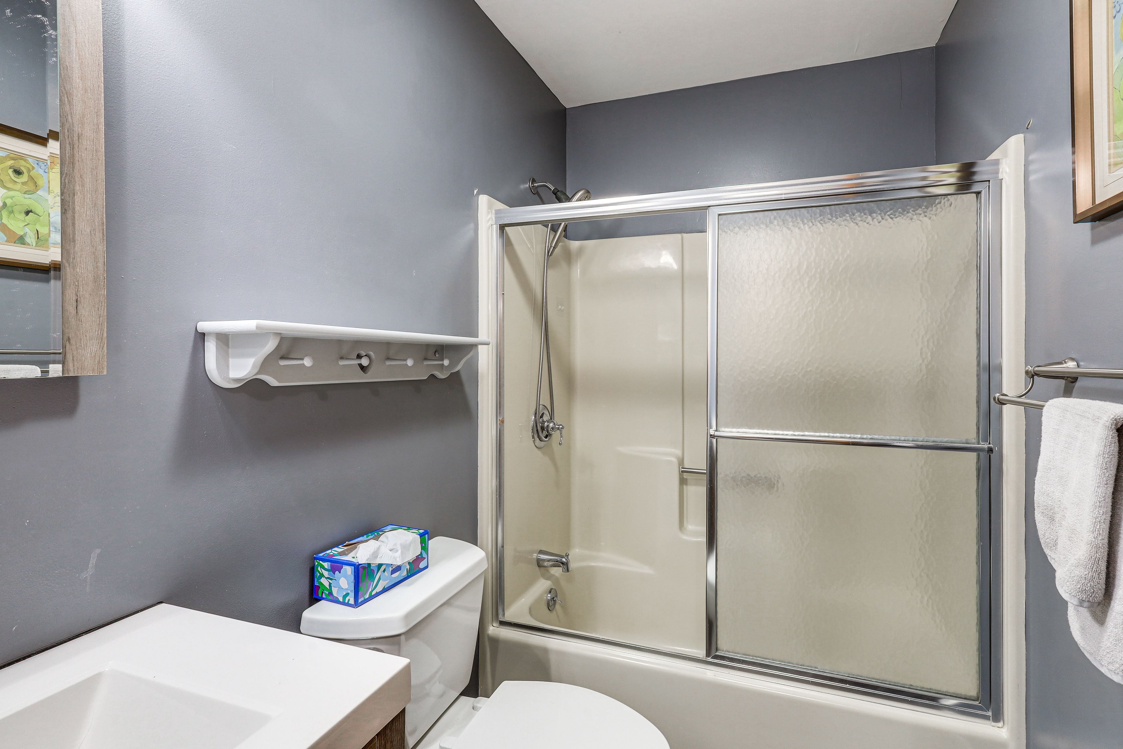 Full Bathroom | 1st Floor