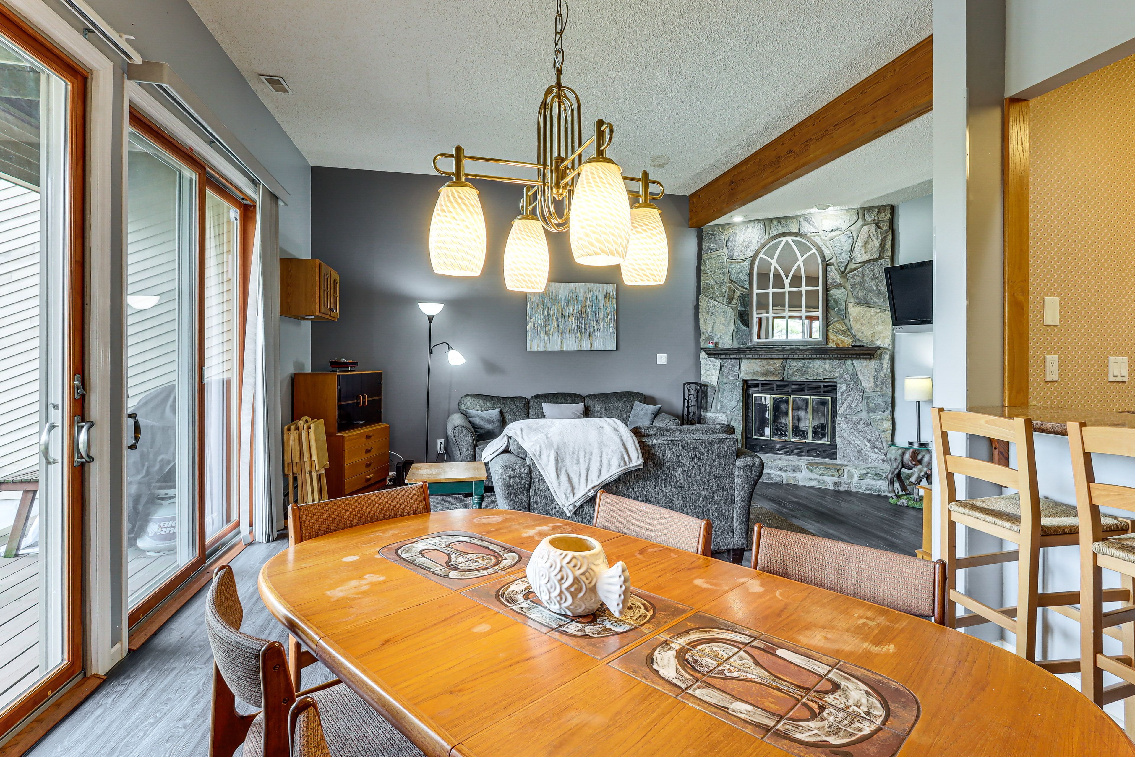 Dining Table | Breakfast Bar | 1st Floor