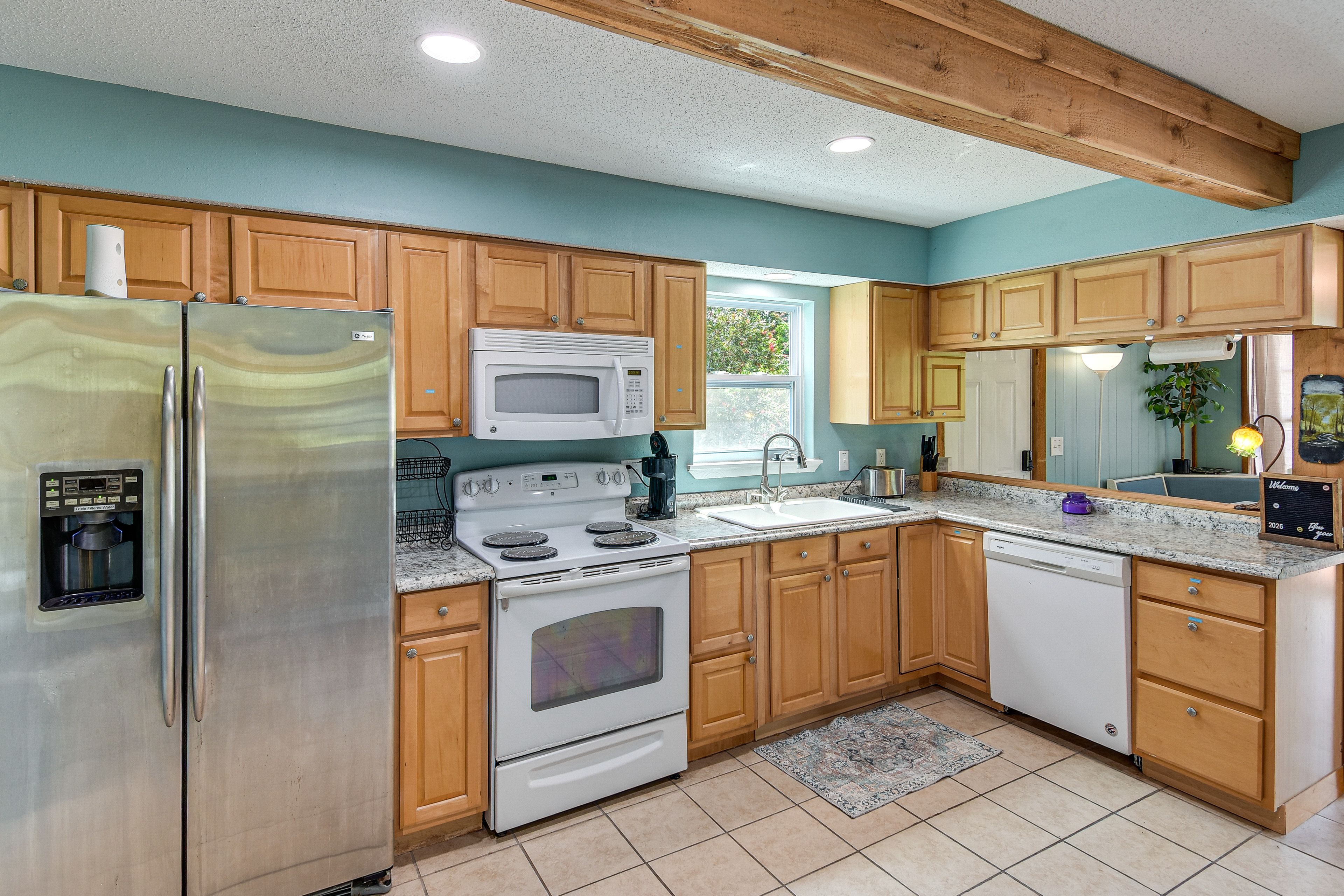 Kitchen | Main Level