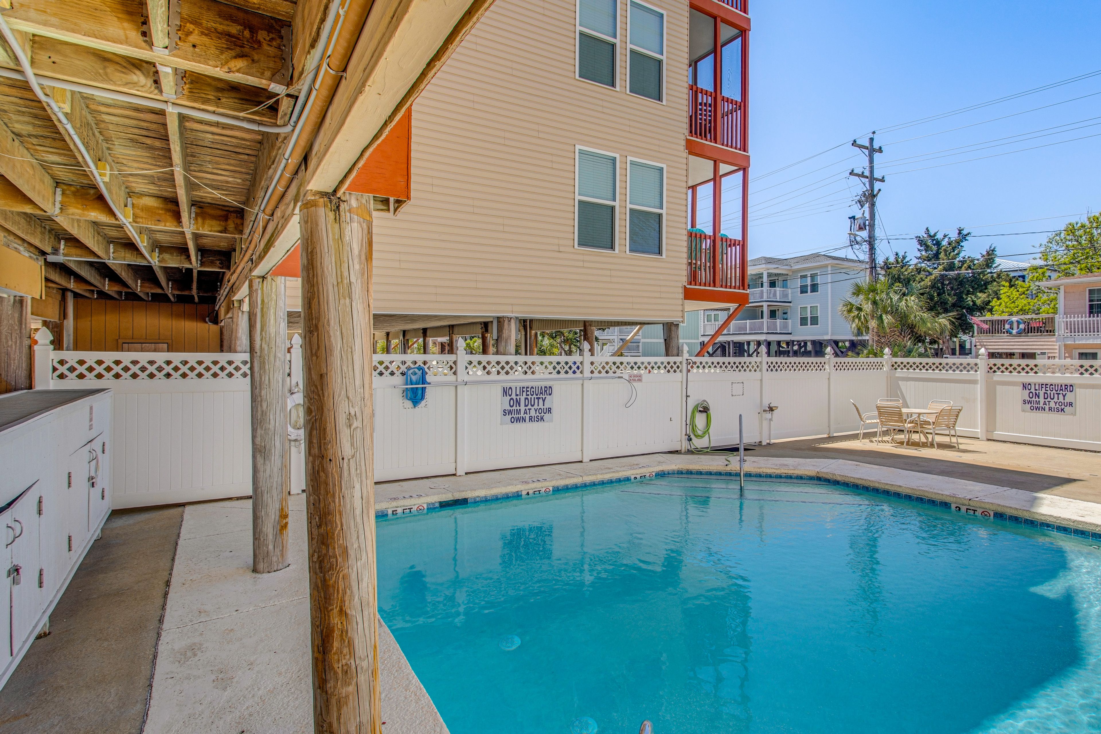 Crescent Beach | Community Amenities