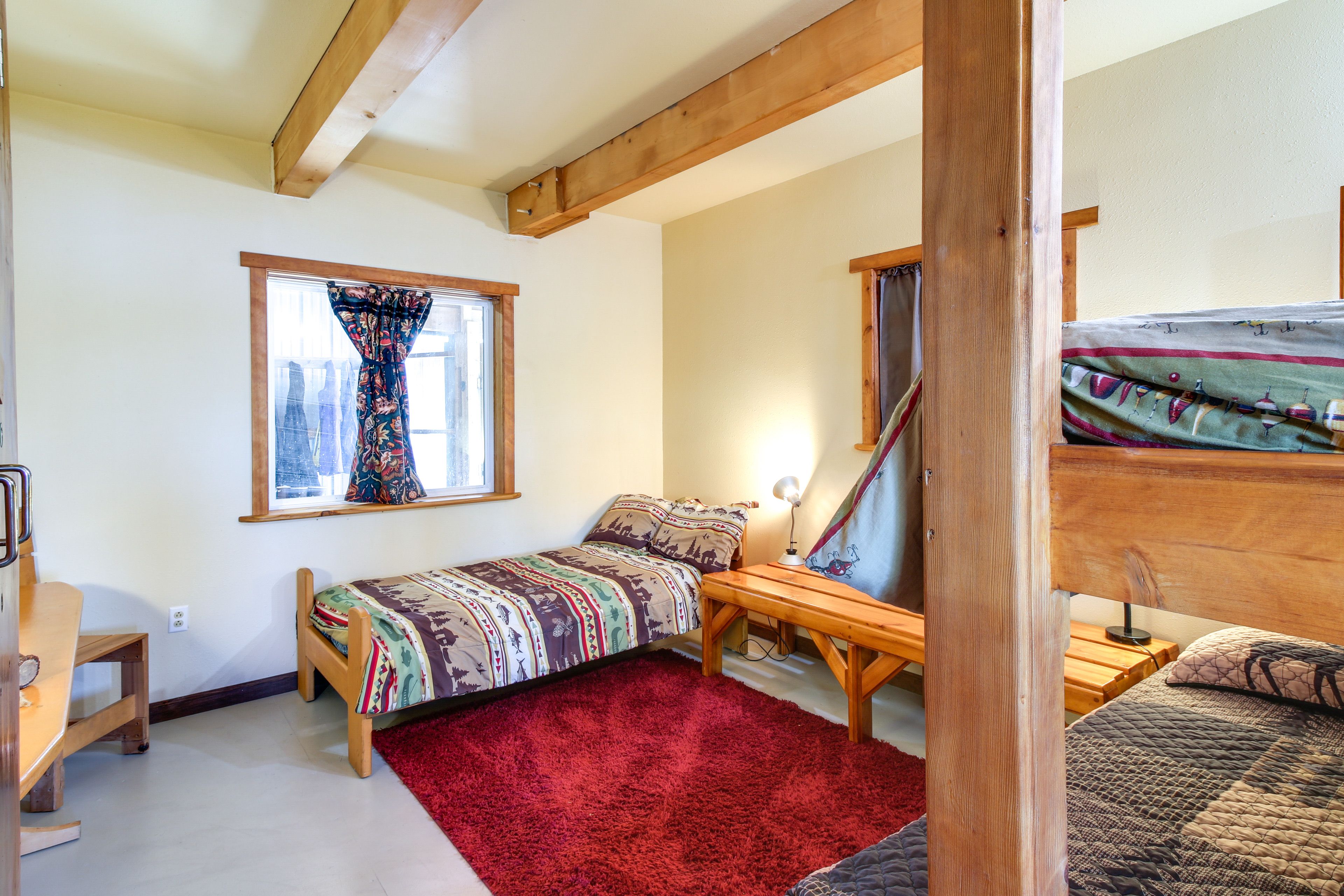 Bedroom 5 | Twin/Full Bunk Bed | Twin Bed | 1st Floor