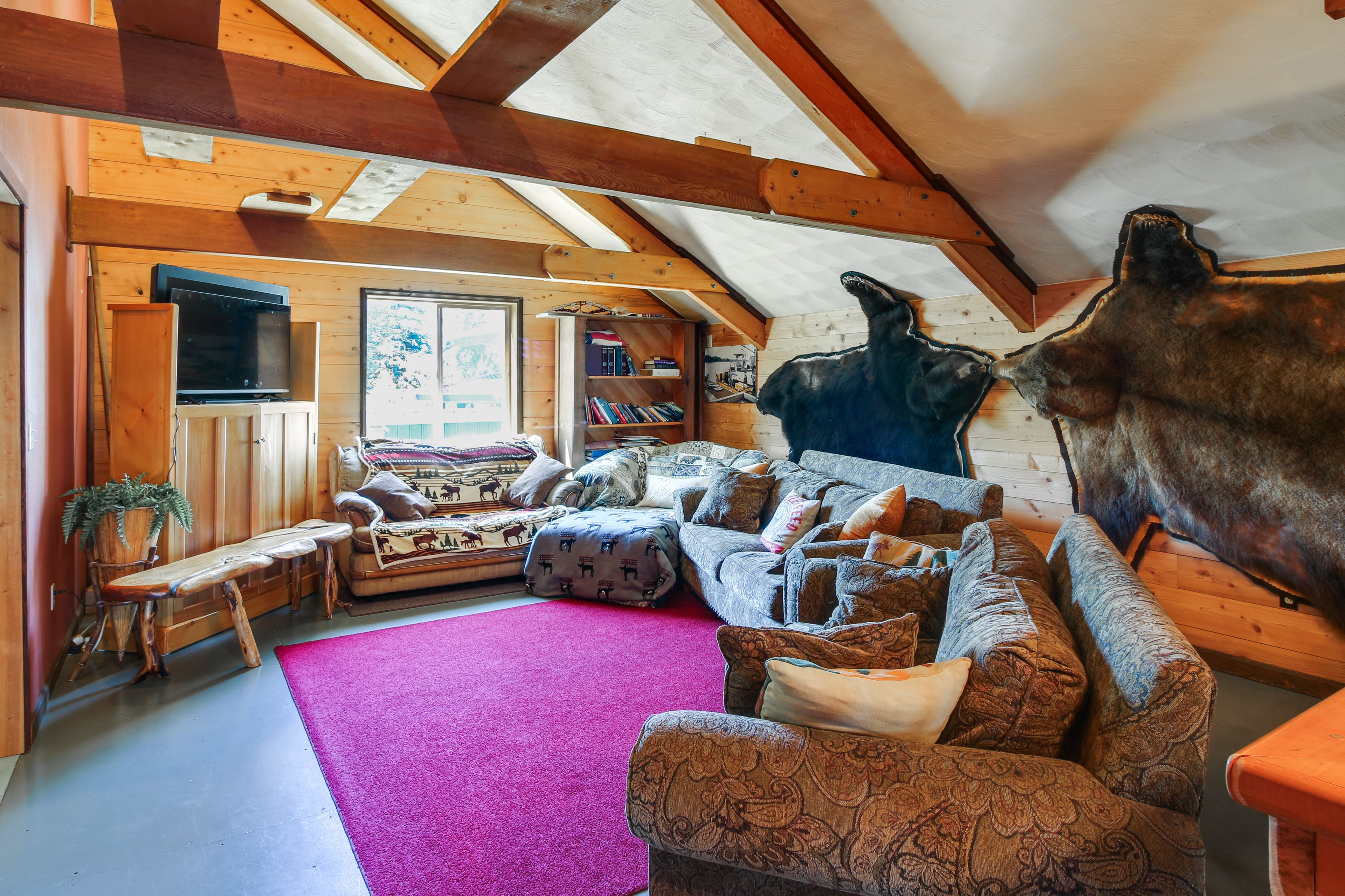 Loft | 2nd Floor