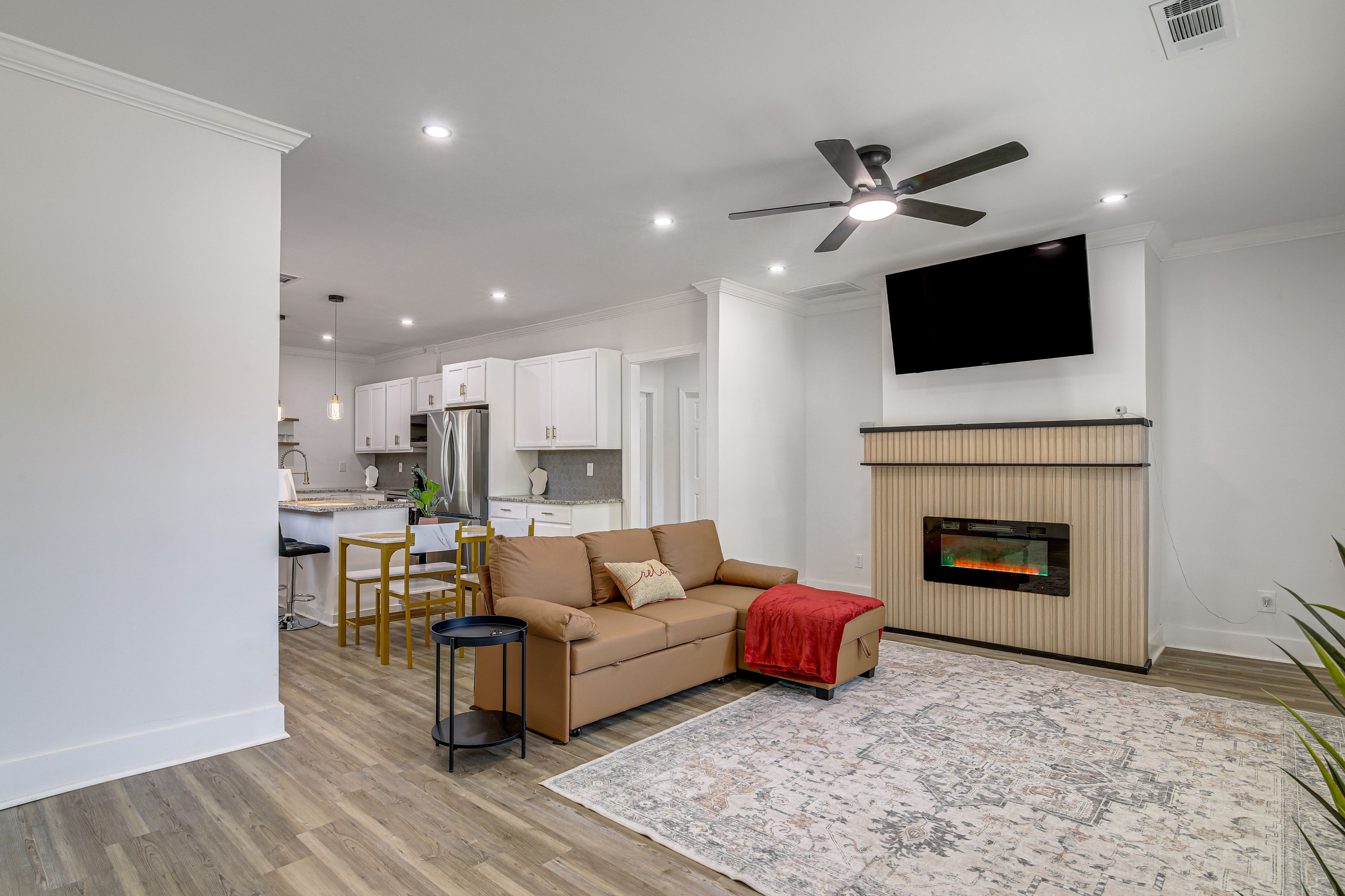 Living Room | Full Sleeper Sofa | Free WiFi