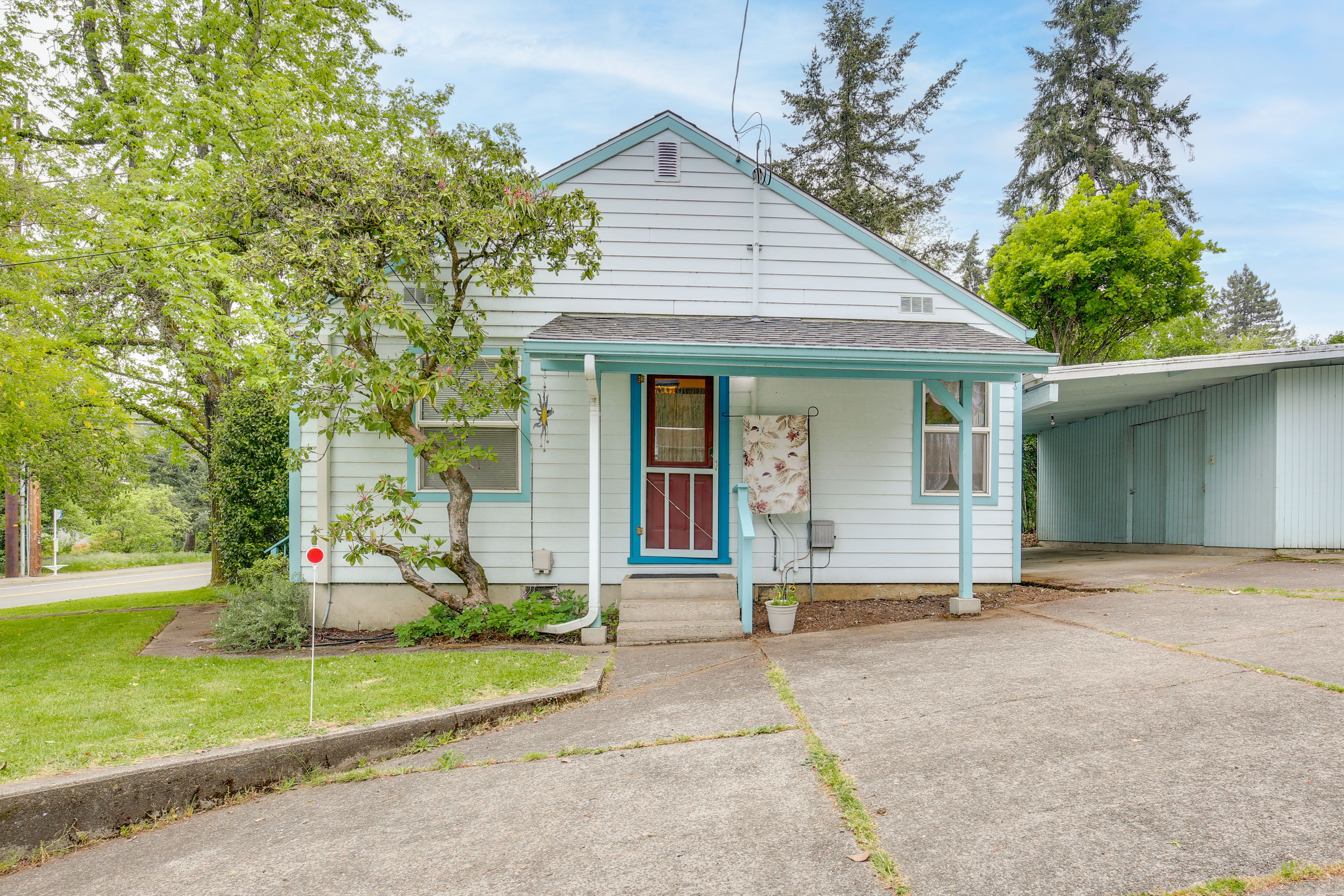 Eugene Vacation Rental | 2BR | 1BA | 750 Sq Ft