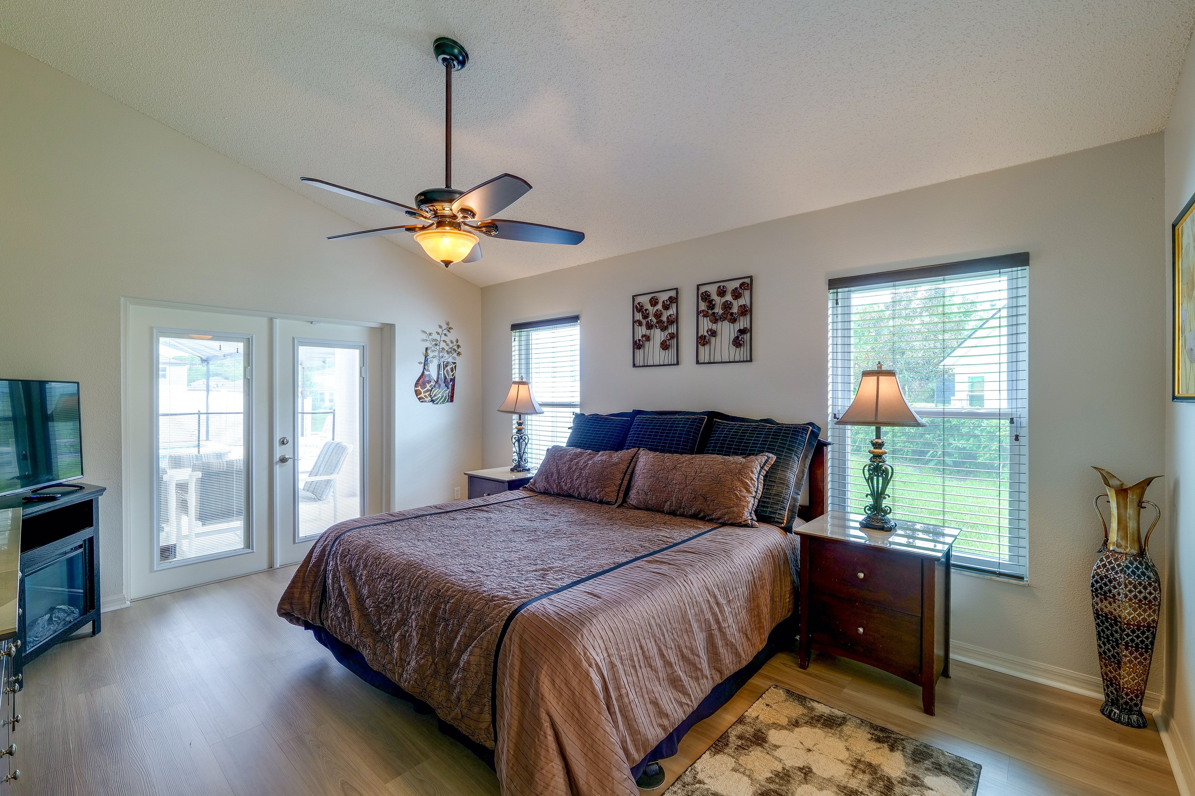 Primary Suite | King Bed
