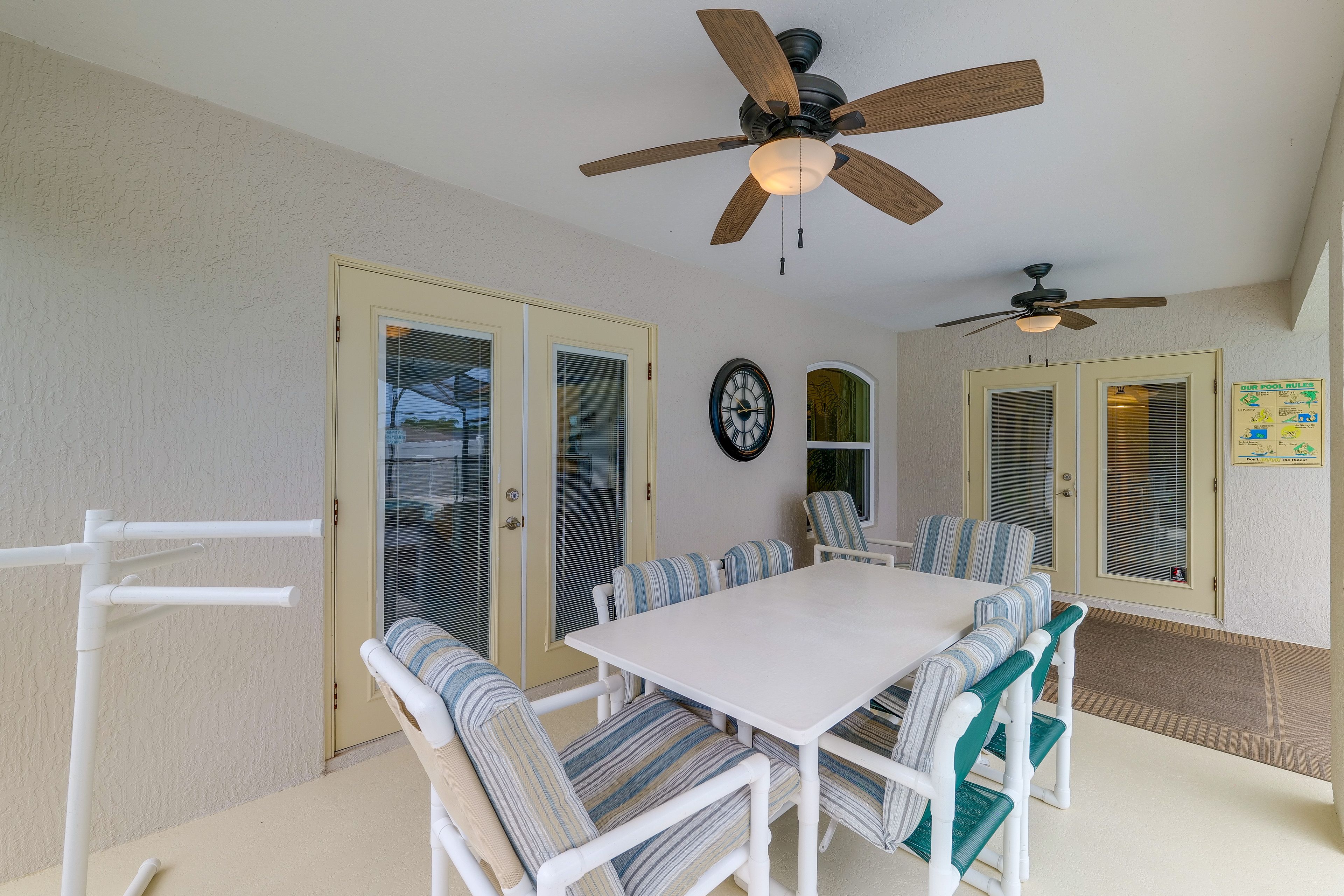 Screened-in Lanai