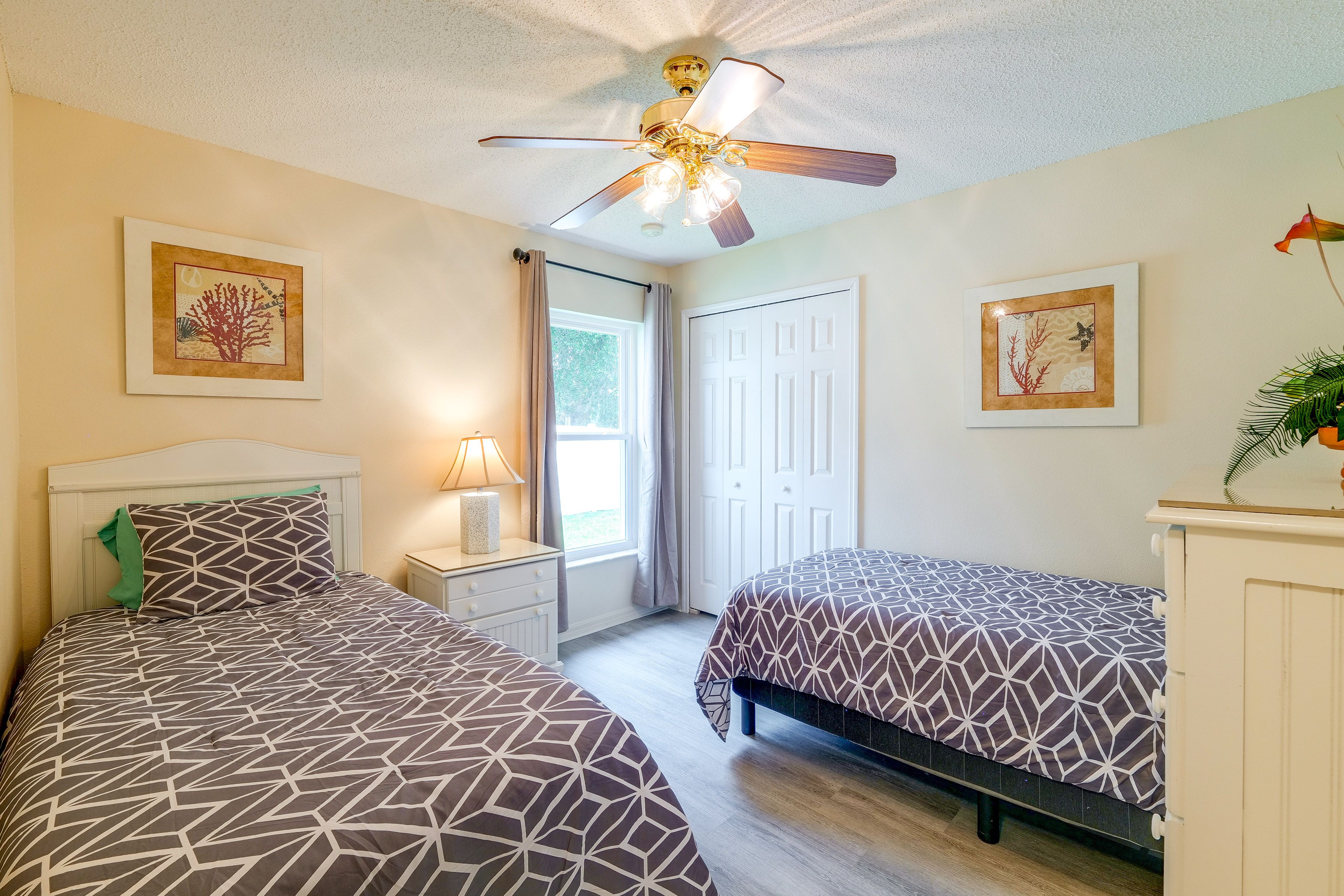 Bedroom 3 | 2 Twin Beds