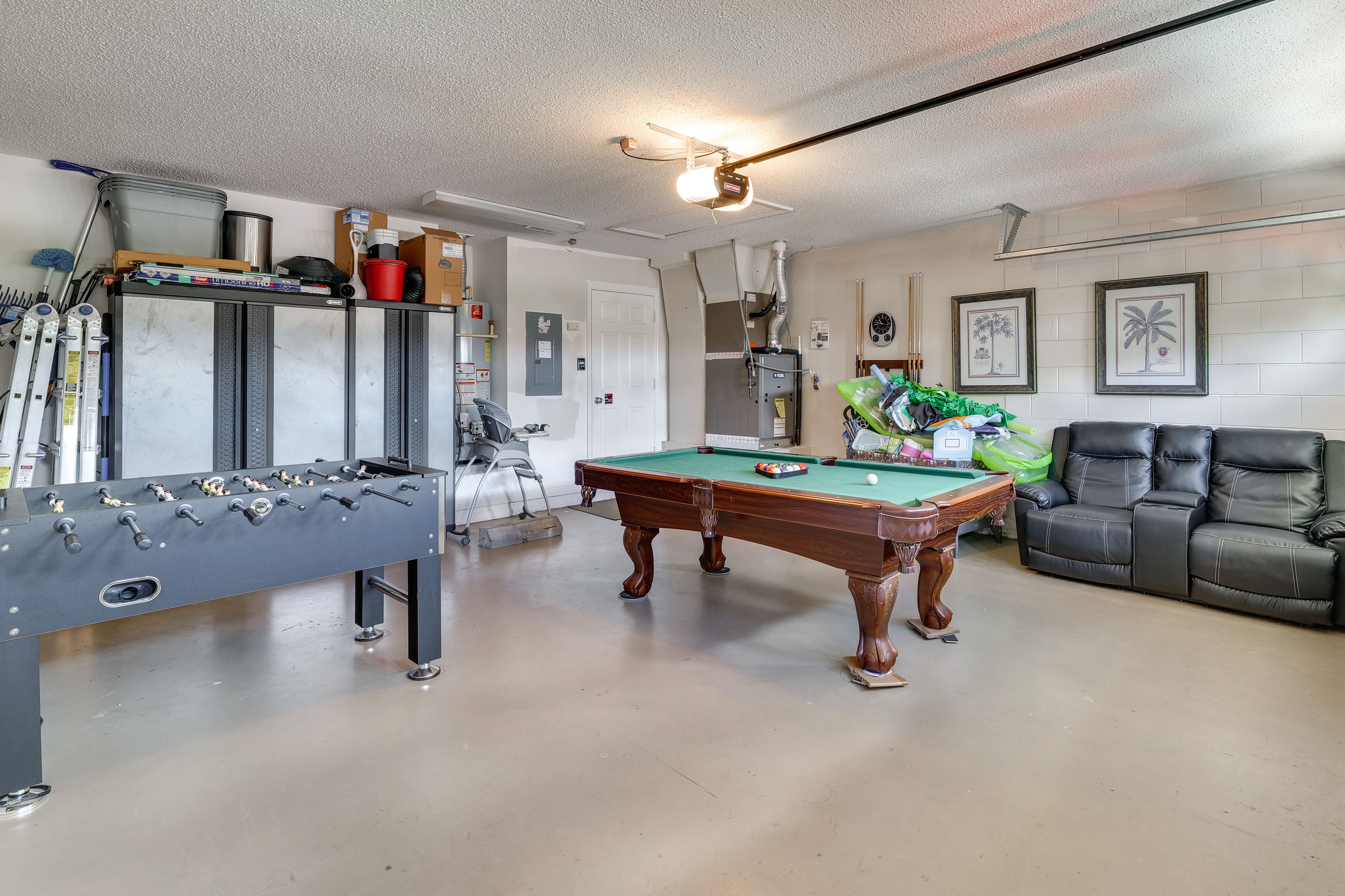 Game Garage | Pool & Foosball