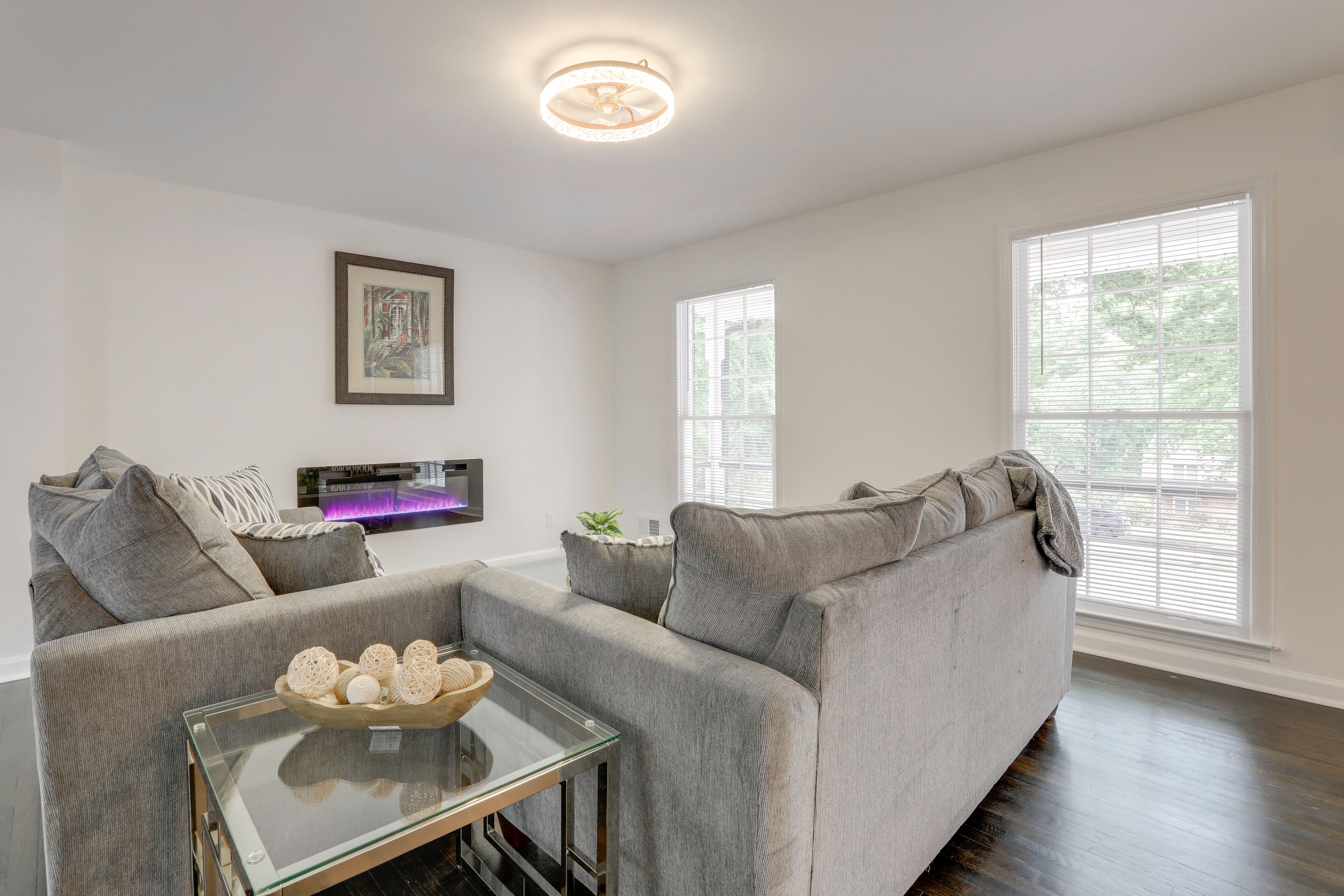 Sitting Room | 1st Floor