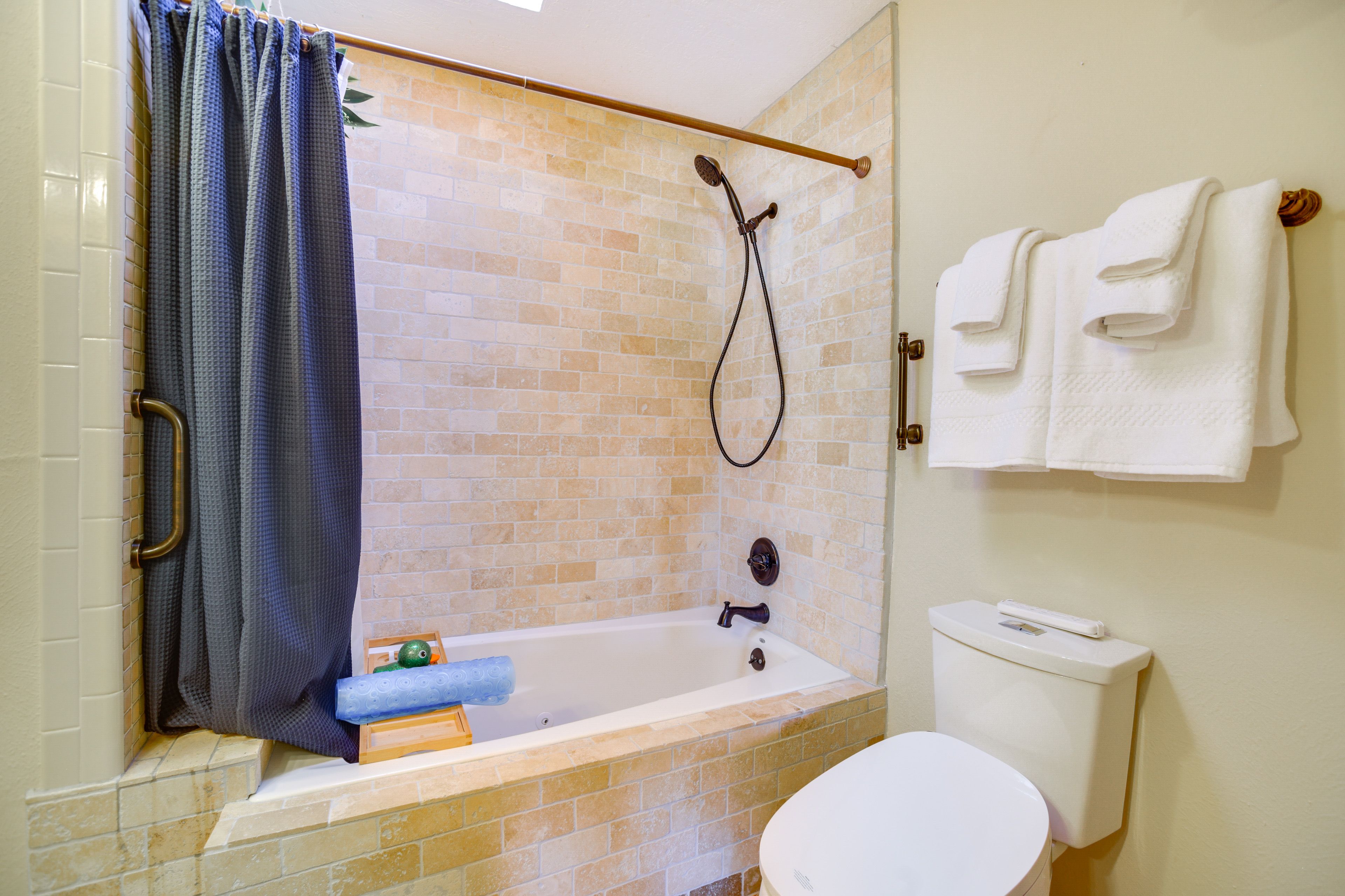 Bathroom | Jetted Tub