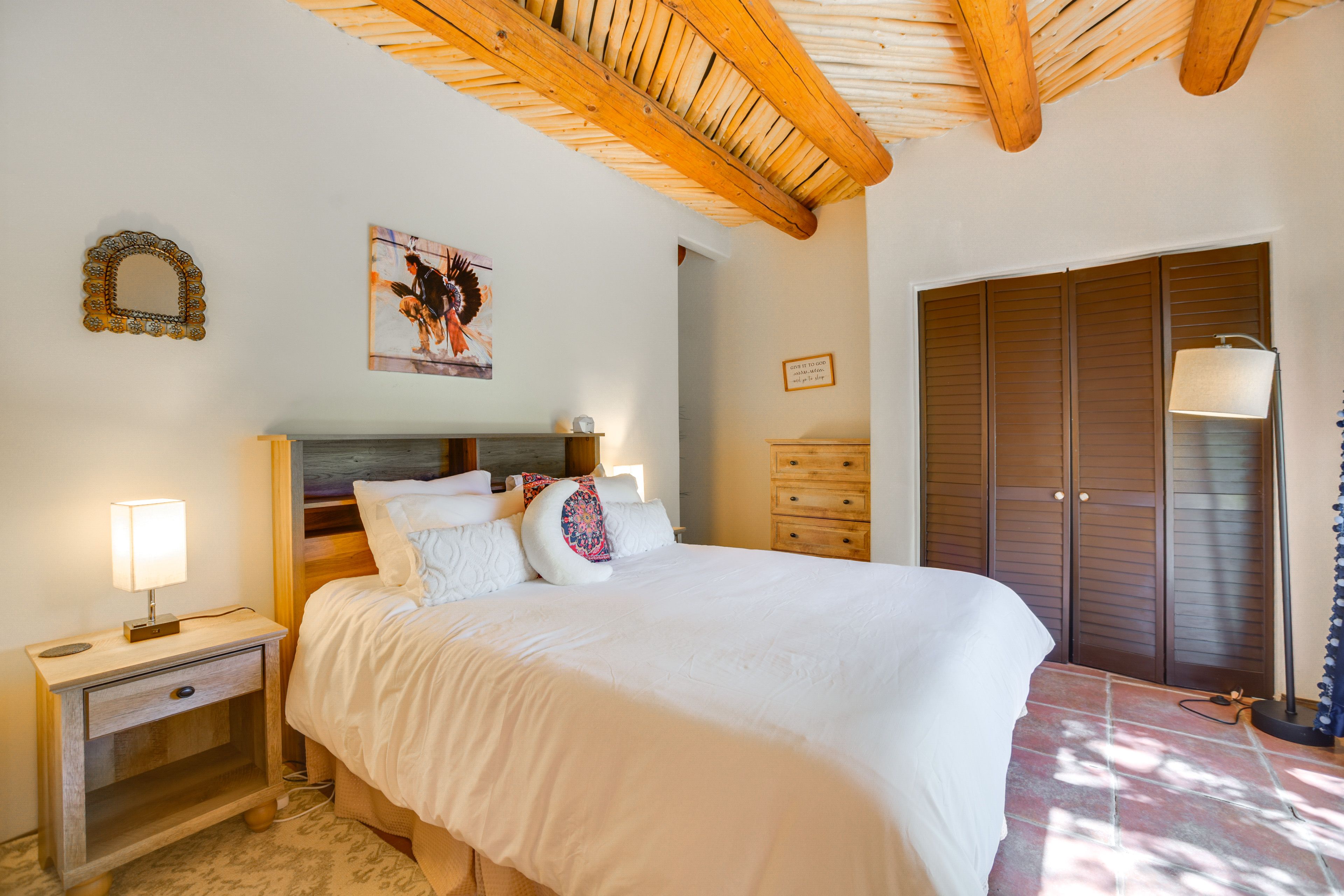 Bedroom 3 | Queen Bed | Smart TV