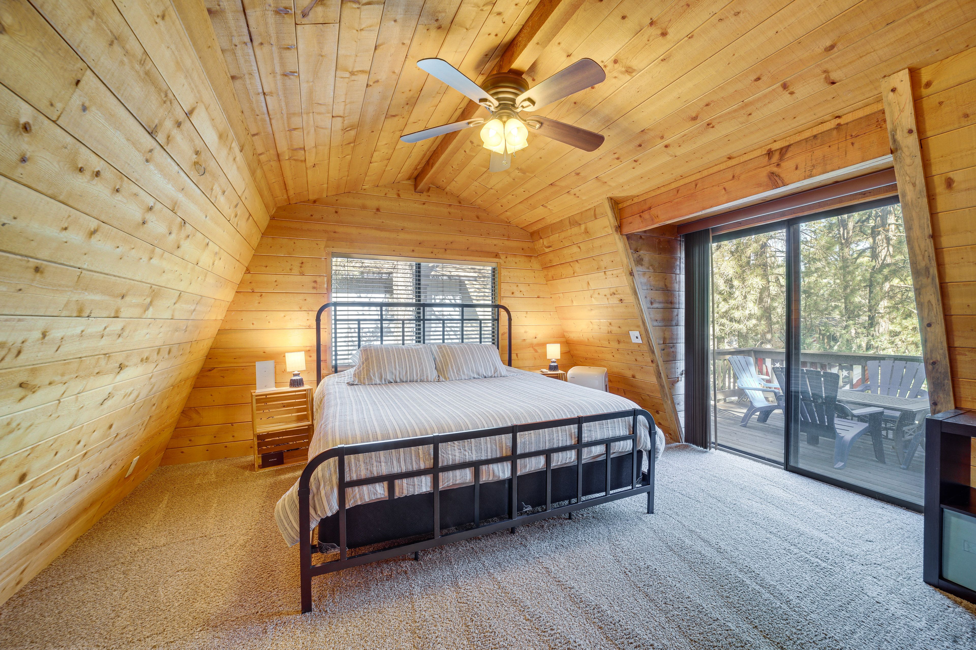 Bedroom 1 | King Bed | Main Level