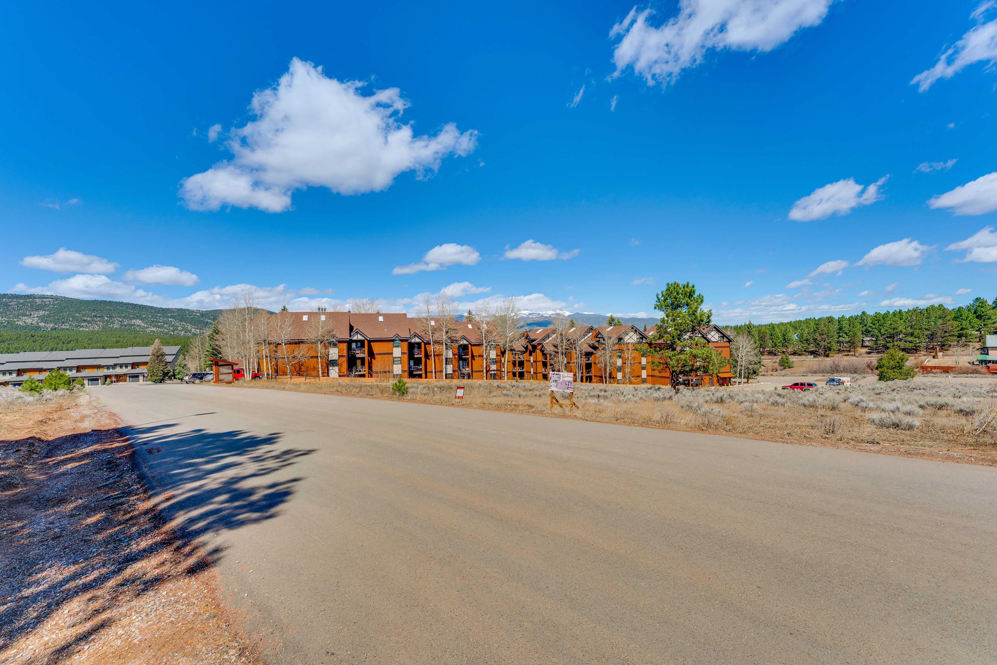 Timberline | Complex Exterior