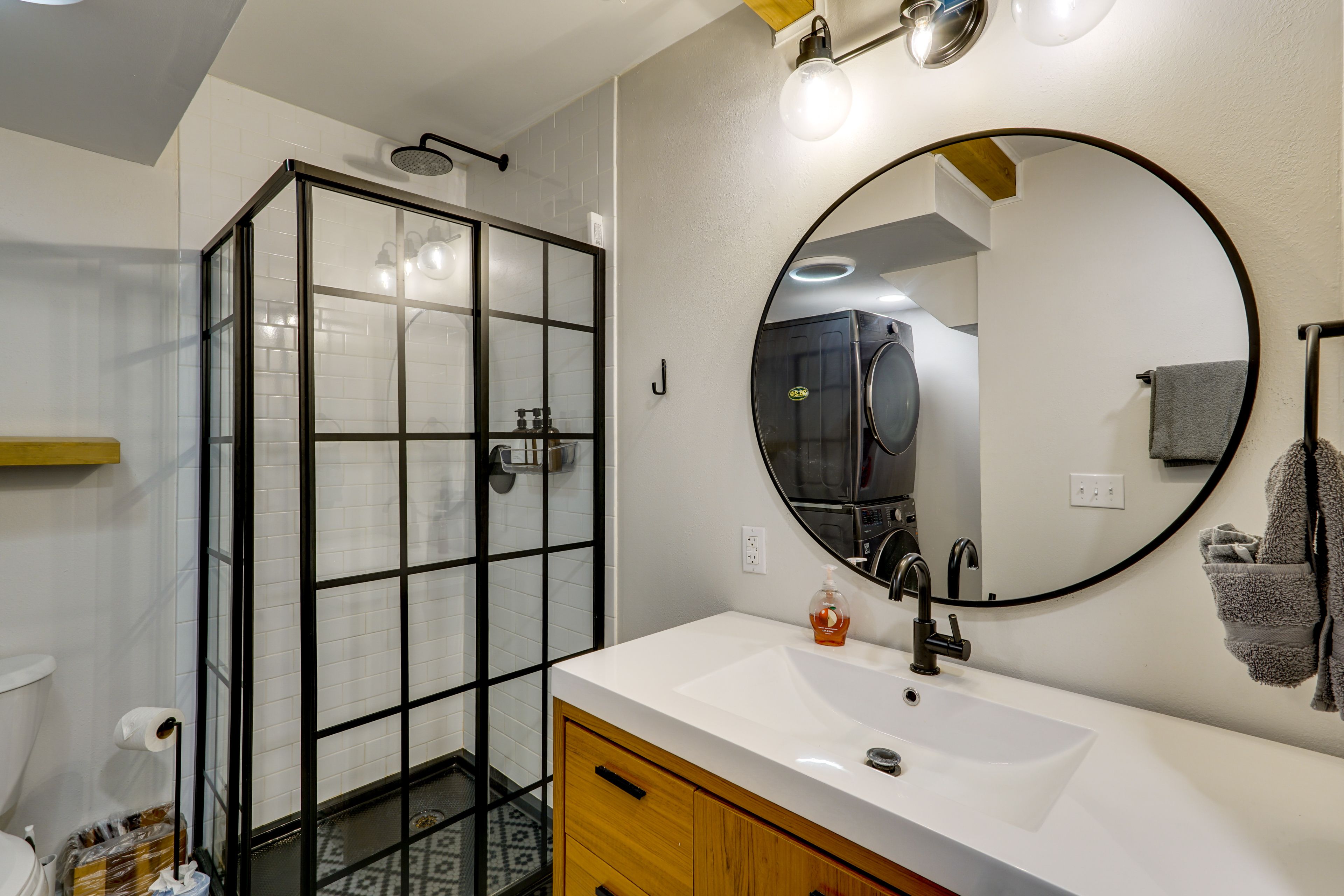 Full Bathroom | Washer & Dryer | 1st Floor