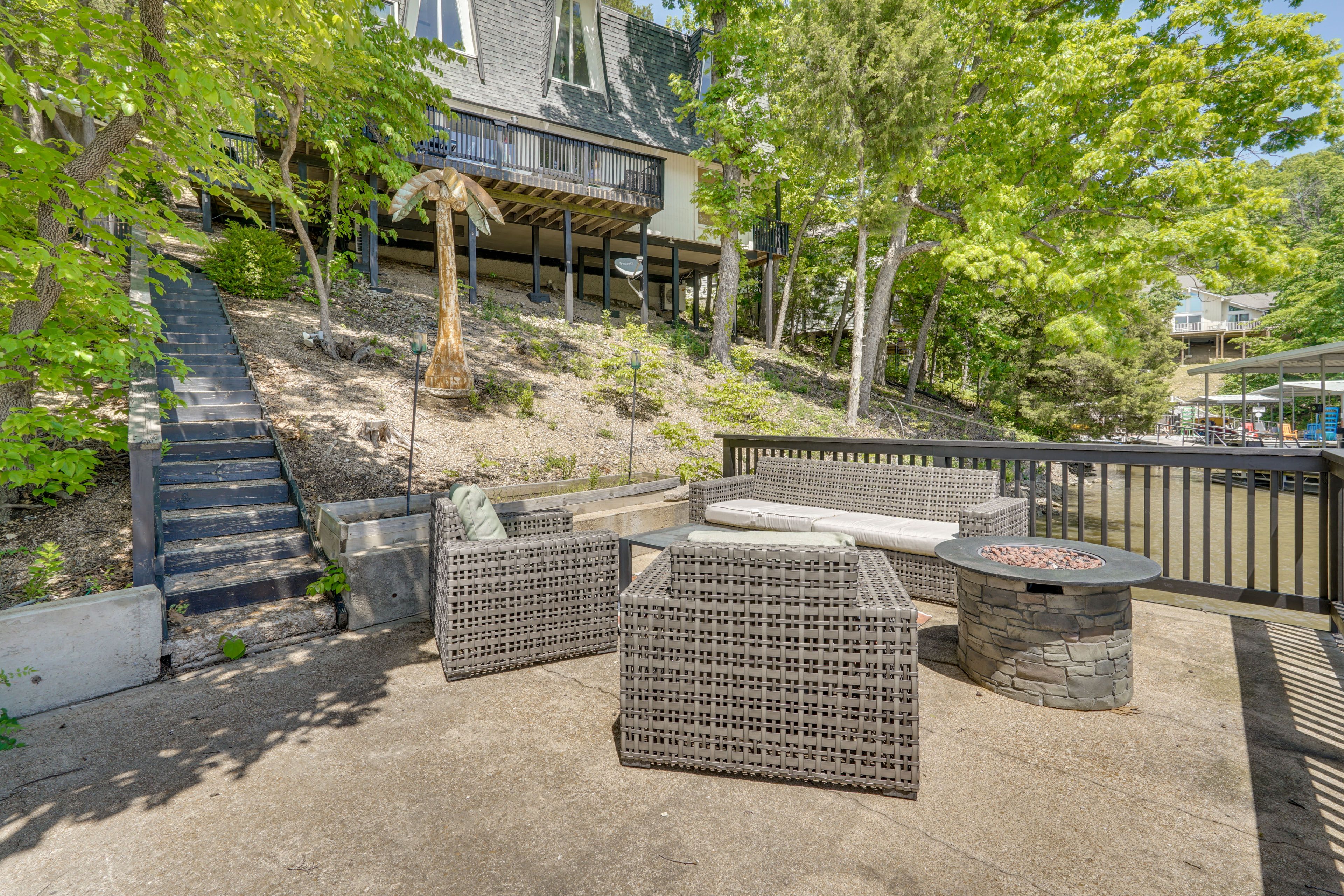 Waterfront Patio | Fire Pit Table