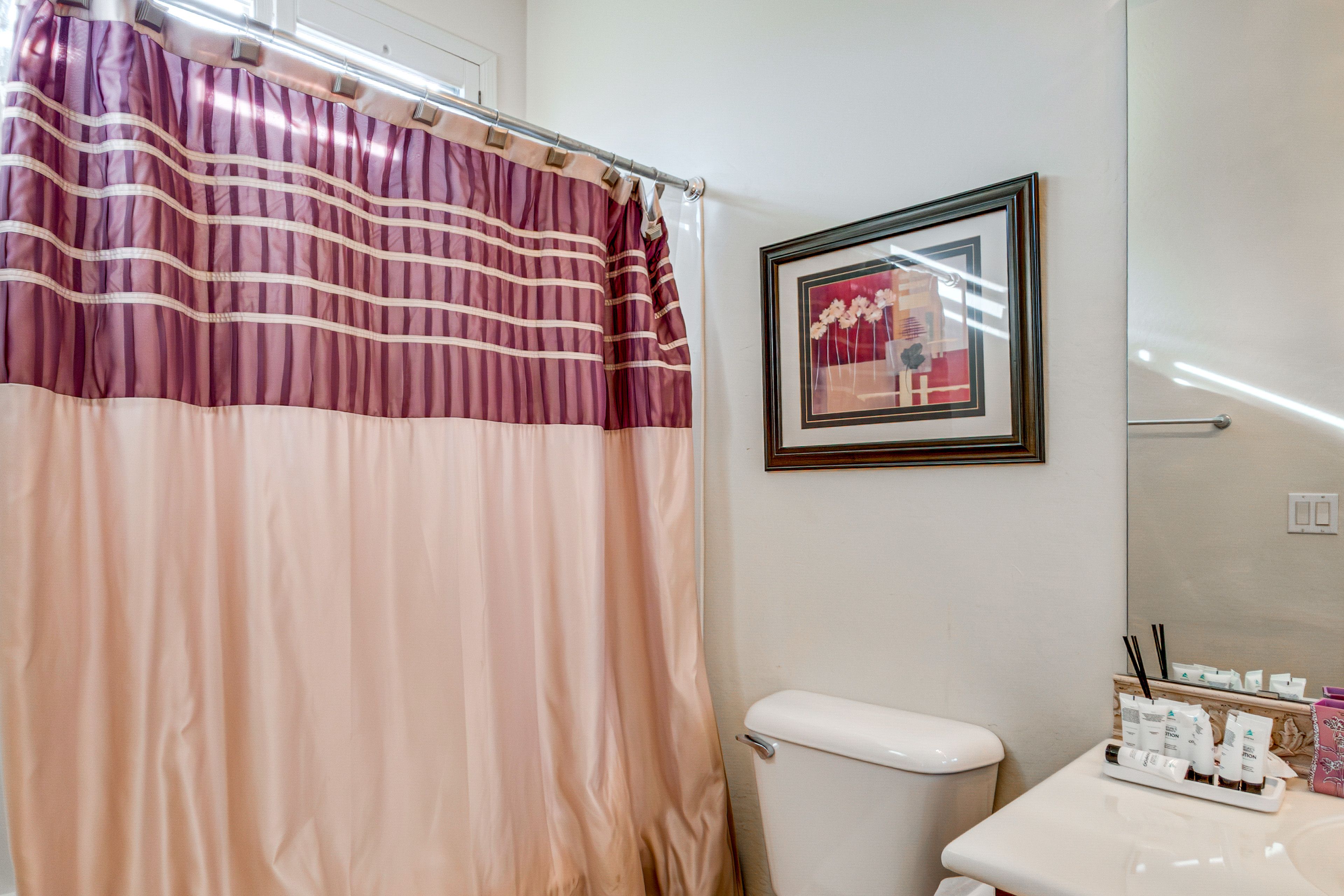En-Suite Bathroom | 1st Floor