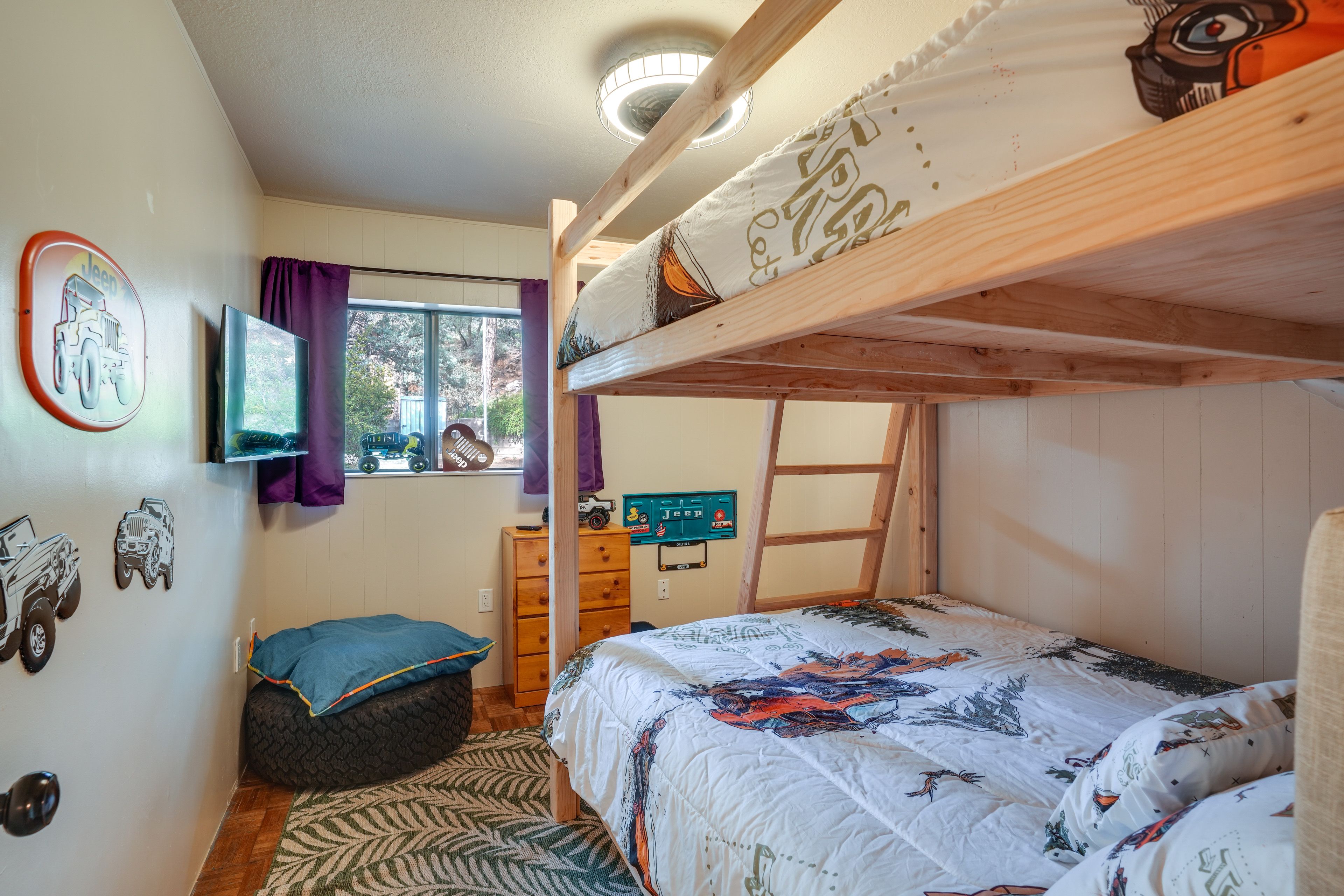 Bedroom 3 | Queen Bunk Bed
