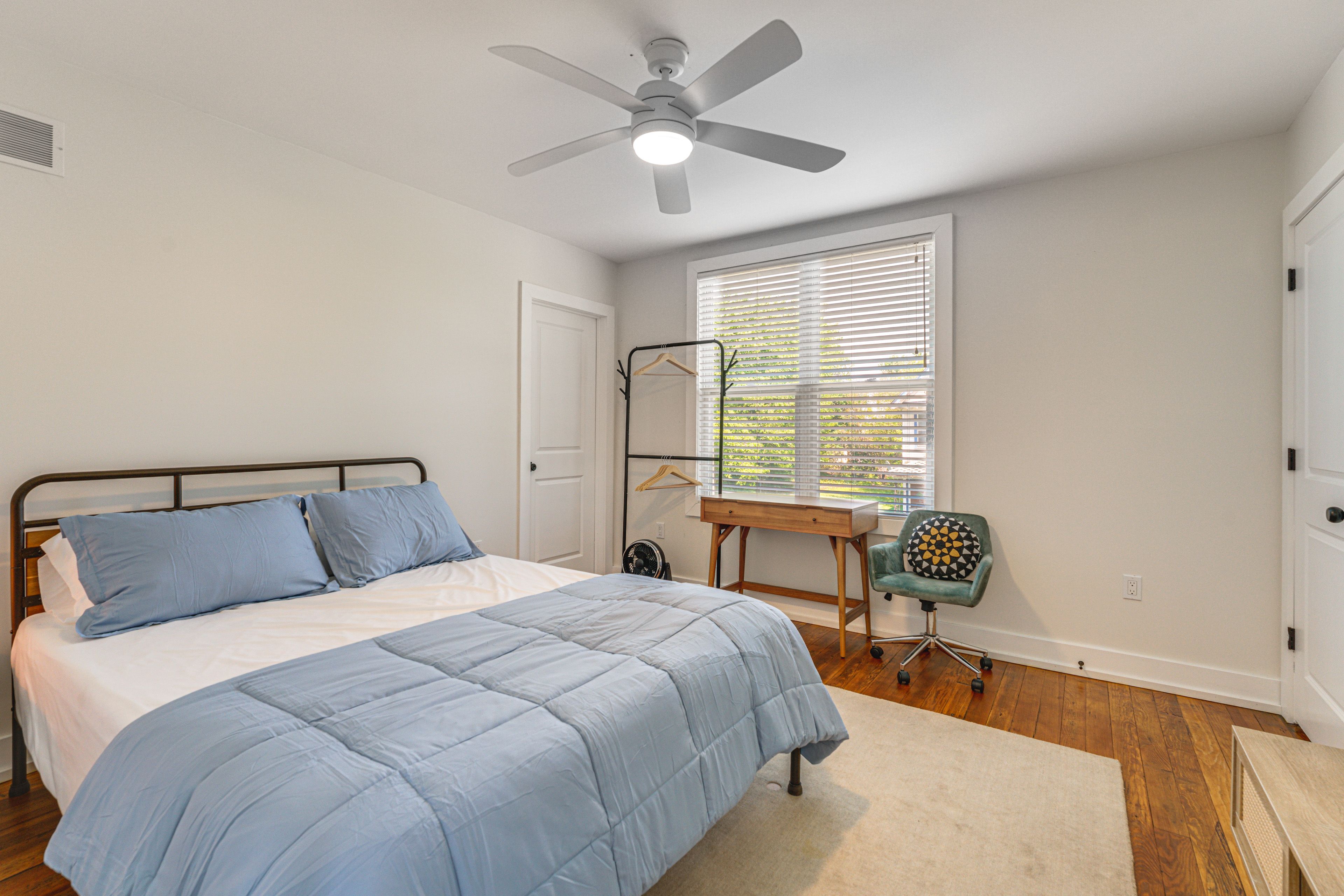 Bedroom 2 | Queen Bed | 2nd Floor