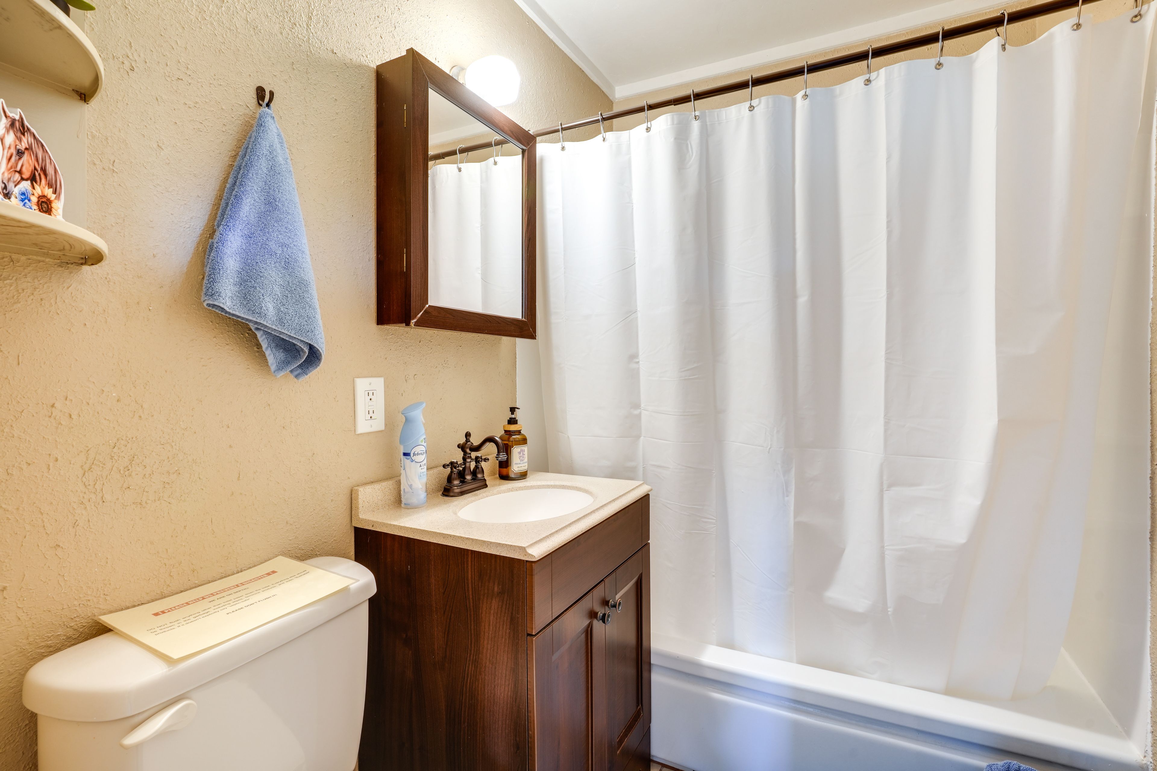 Full Bathroom
