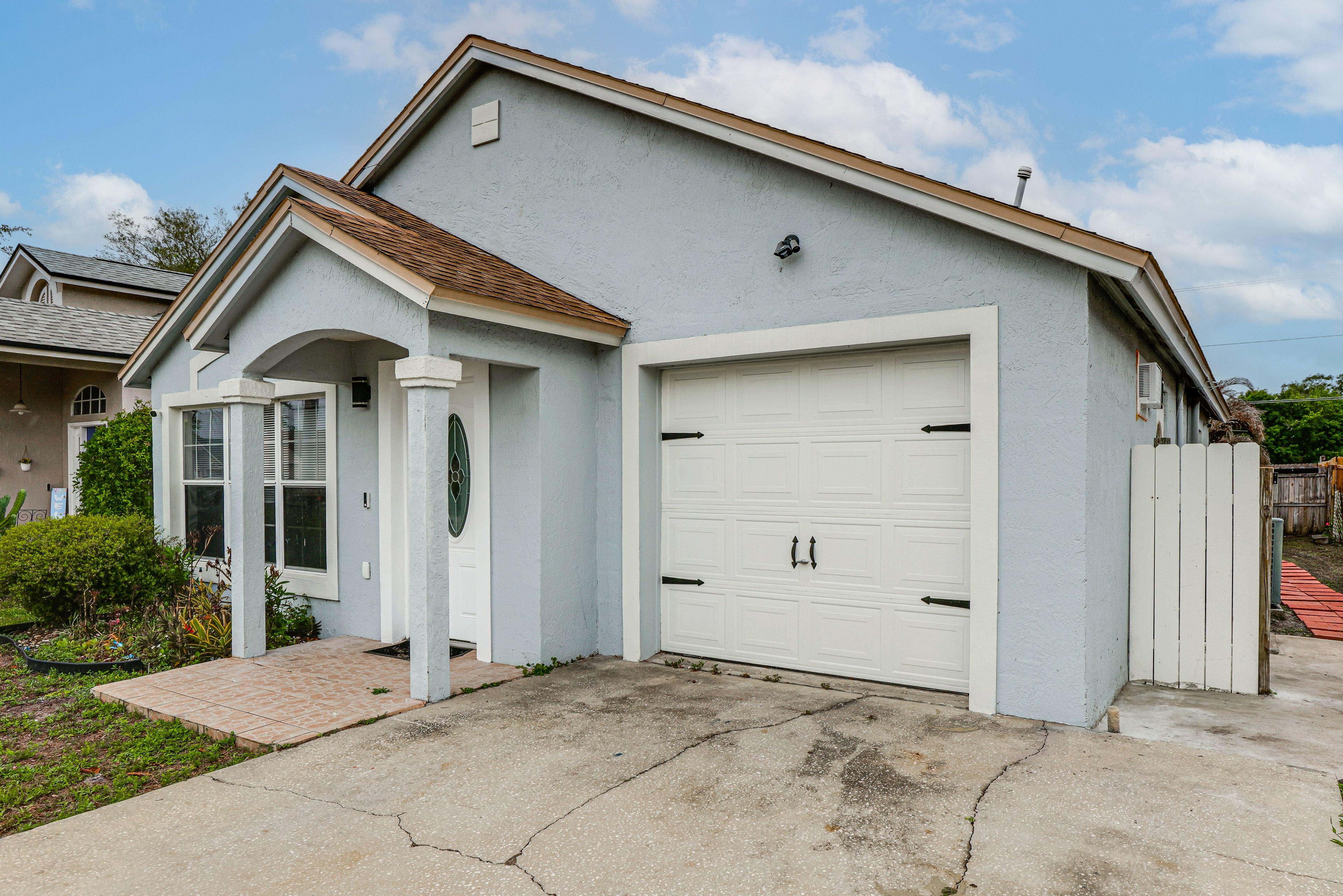 Main House Exterior | Free Street Parking