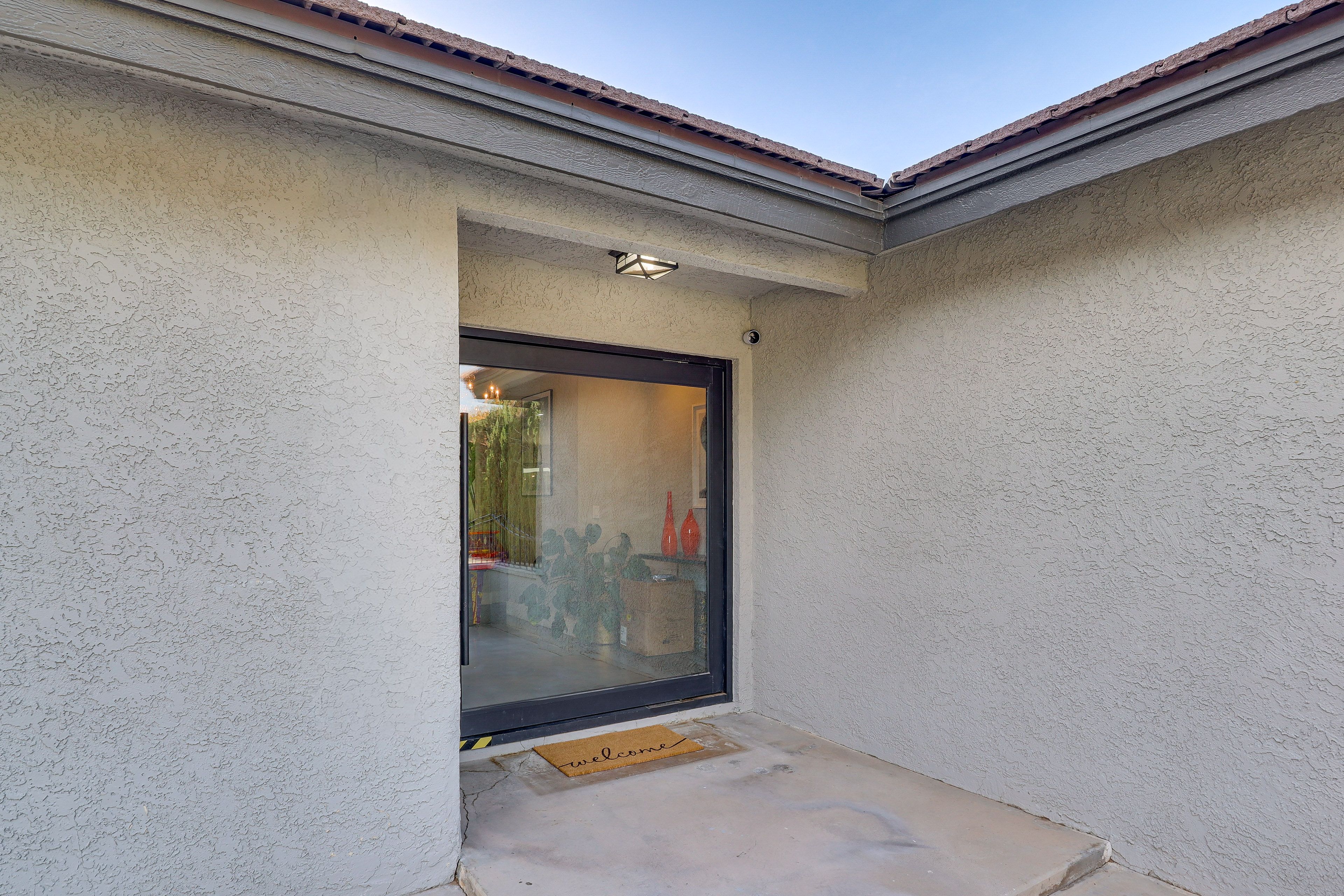 Home Exterior | Entry