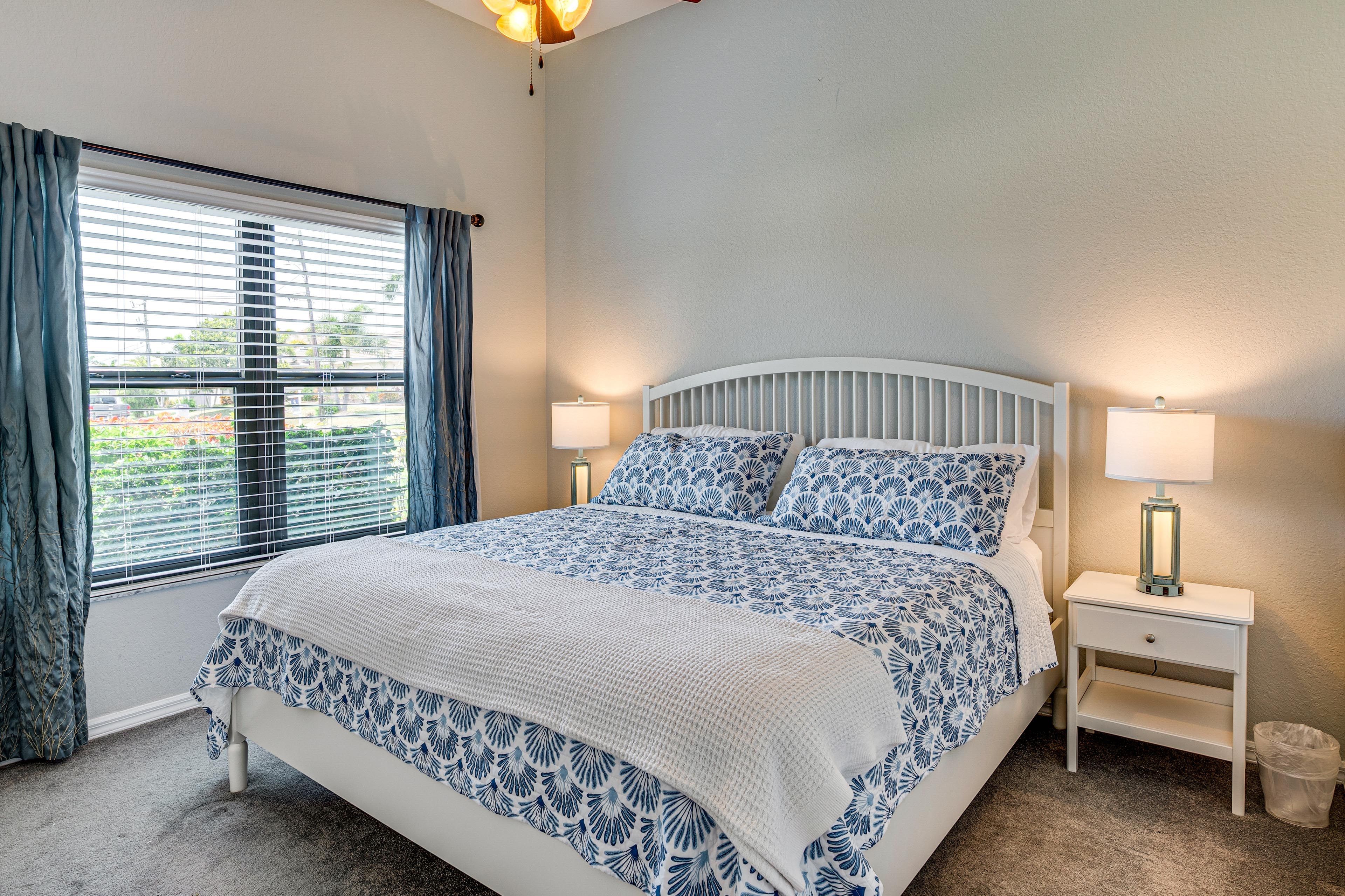 Bedroom 2 | King Bed