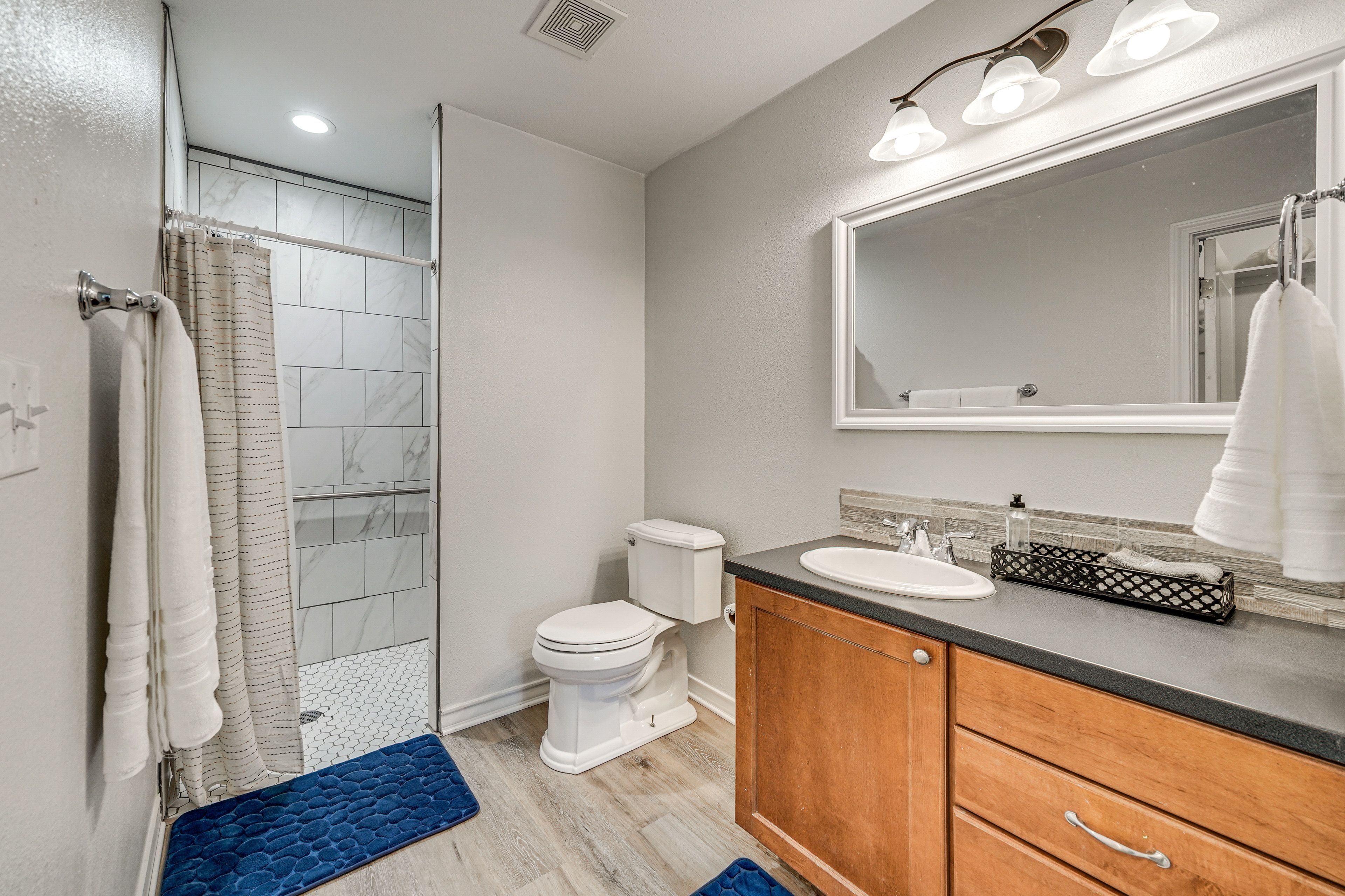 En-Suite Bathroom