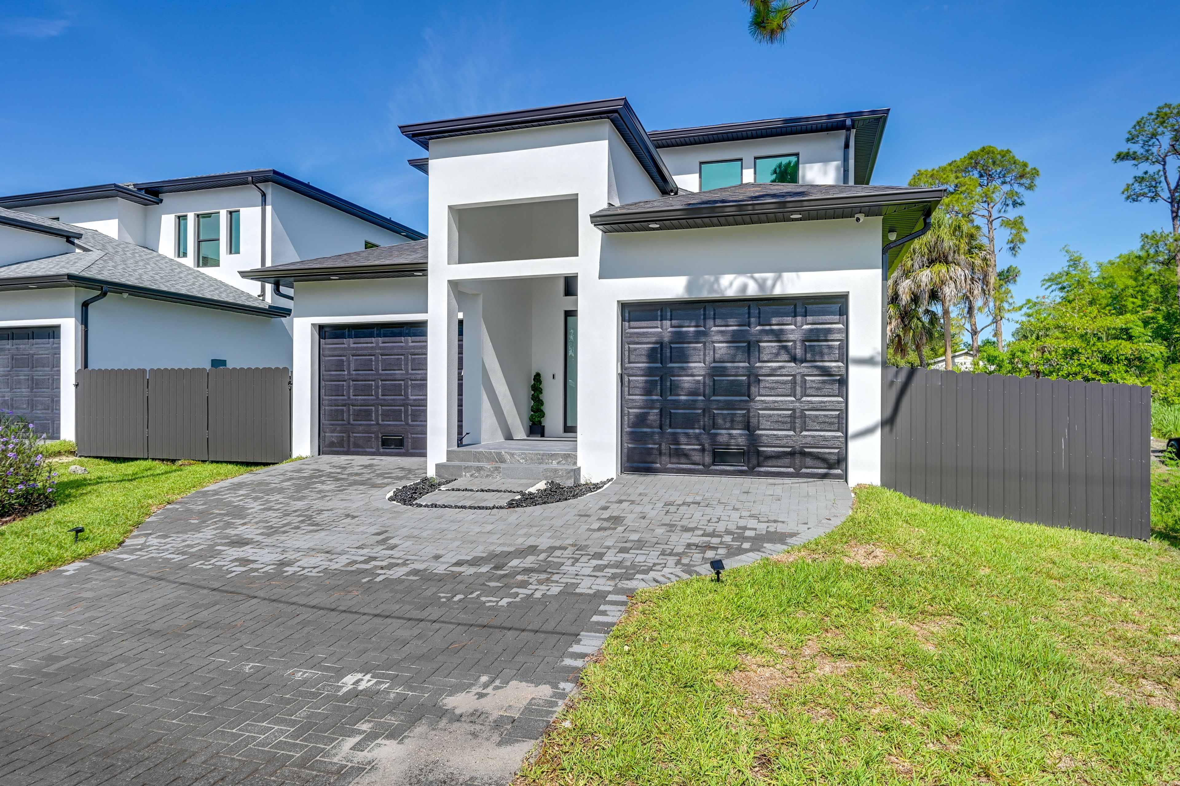 Parking | Unit 2 | Driveway (2 Vehicles) | Garage (2 Vehicles)