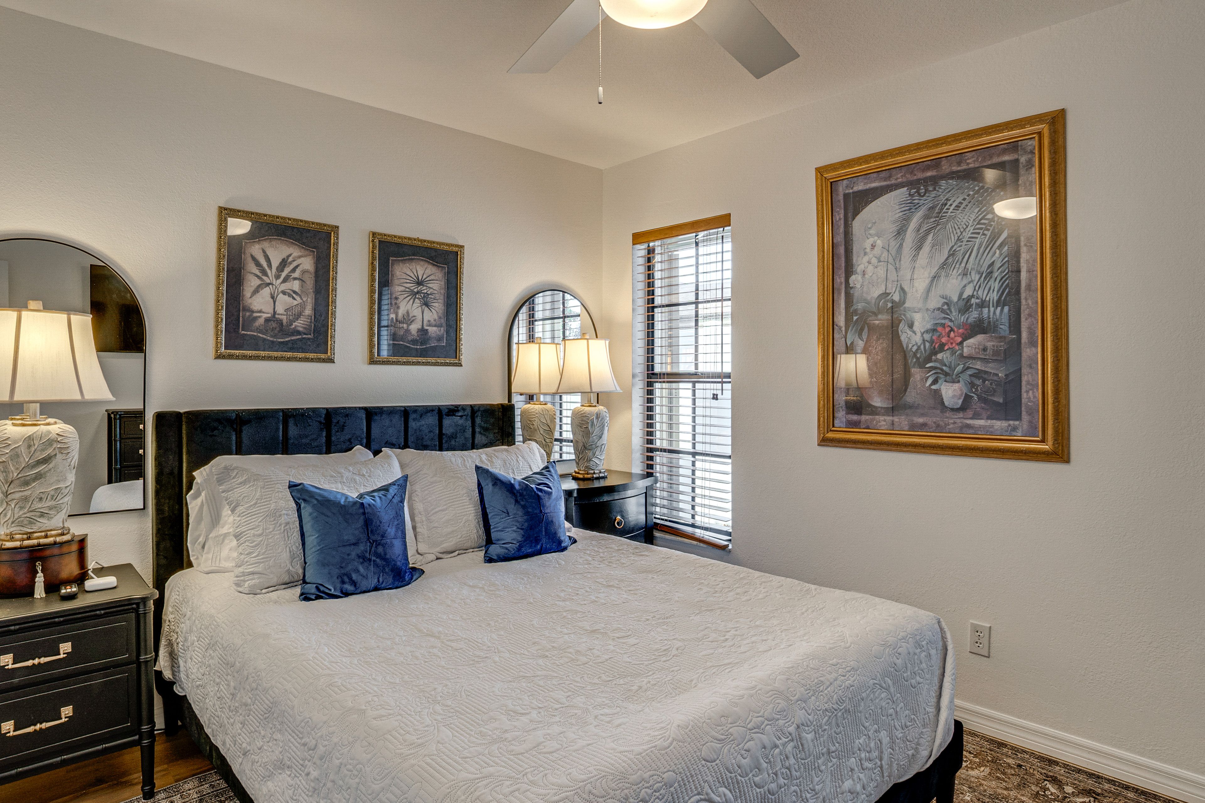 Bedroom 3 | Queen Bed