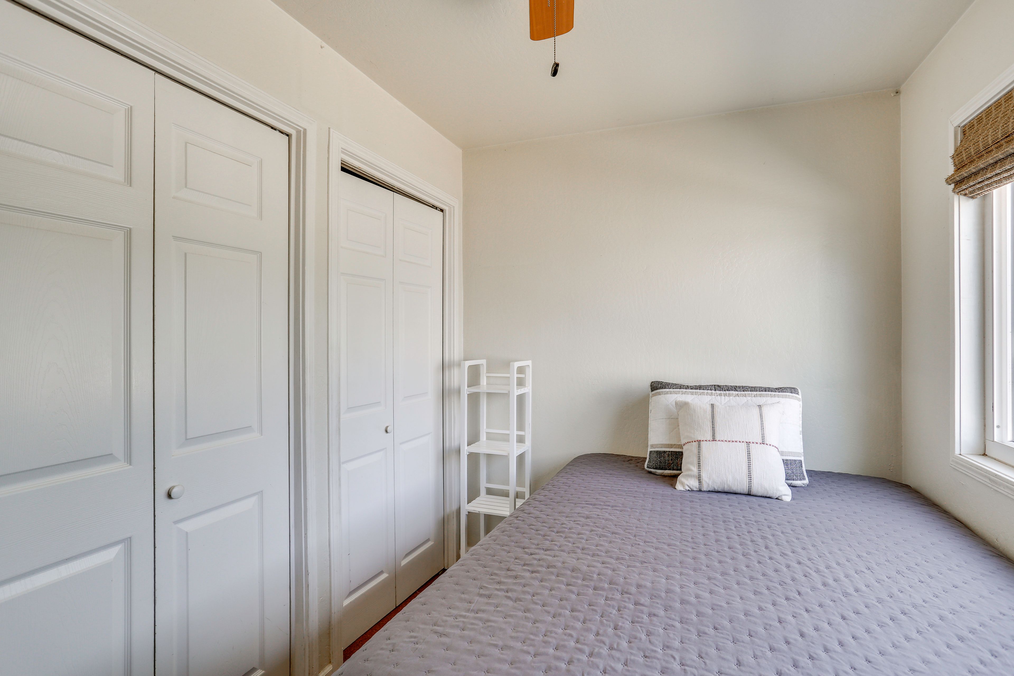 Bedroom 2 | Queen Bed