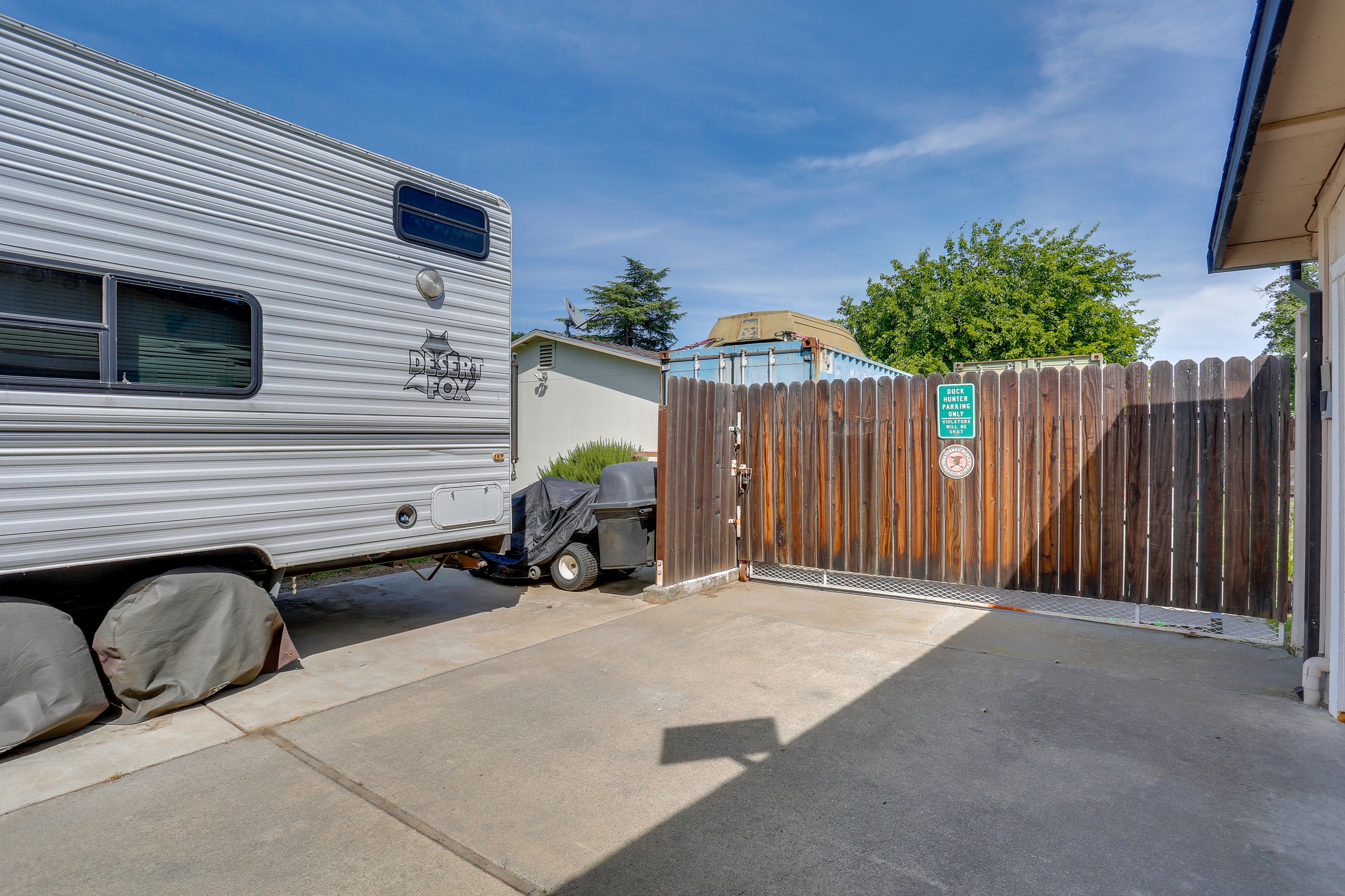 Driveway Parking (4 Vehicles)