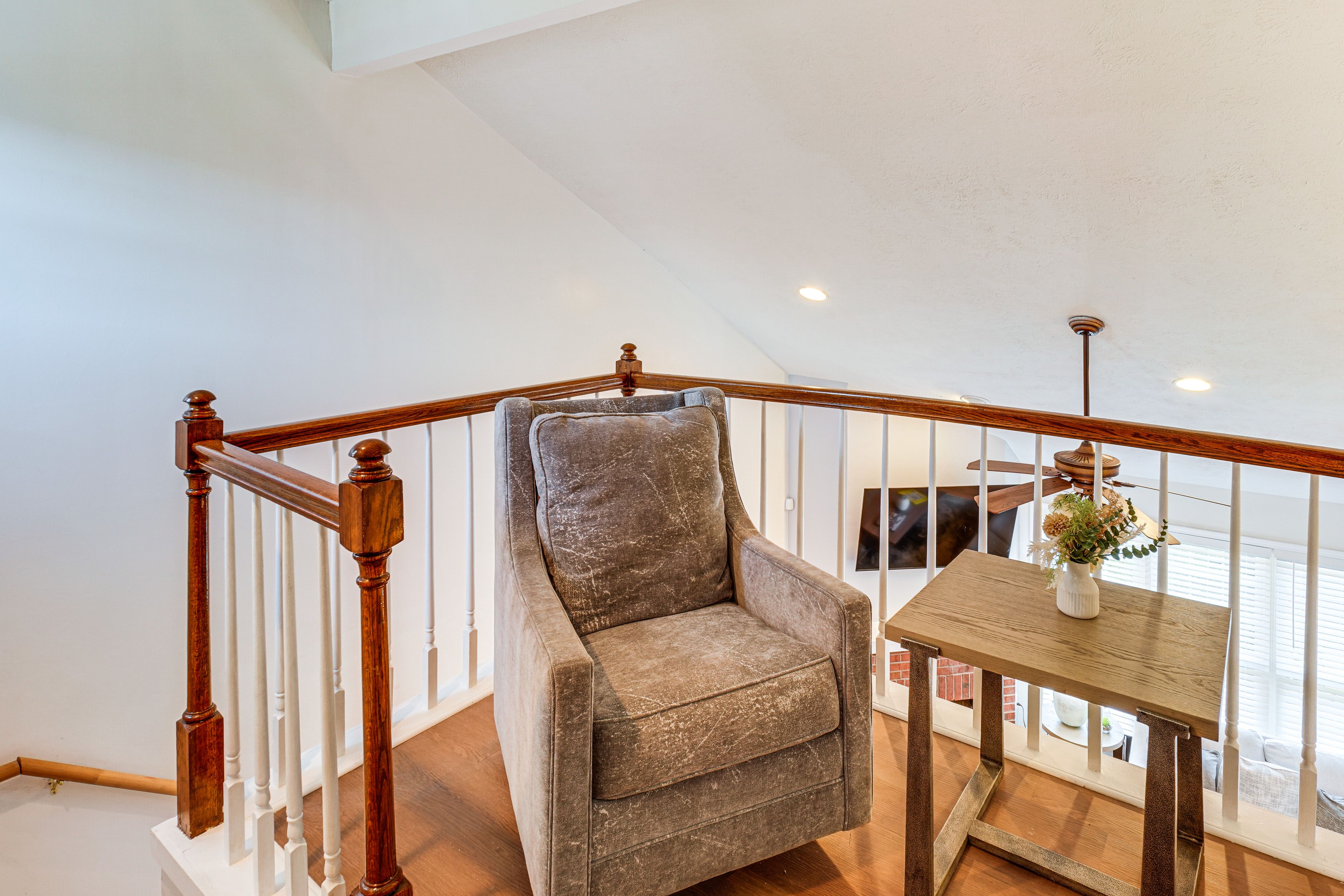 Loft Sitting Area | 2nd Floor