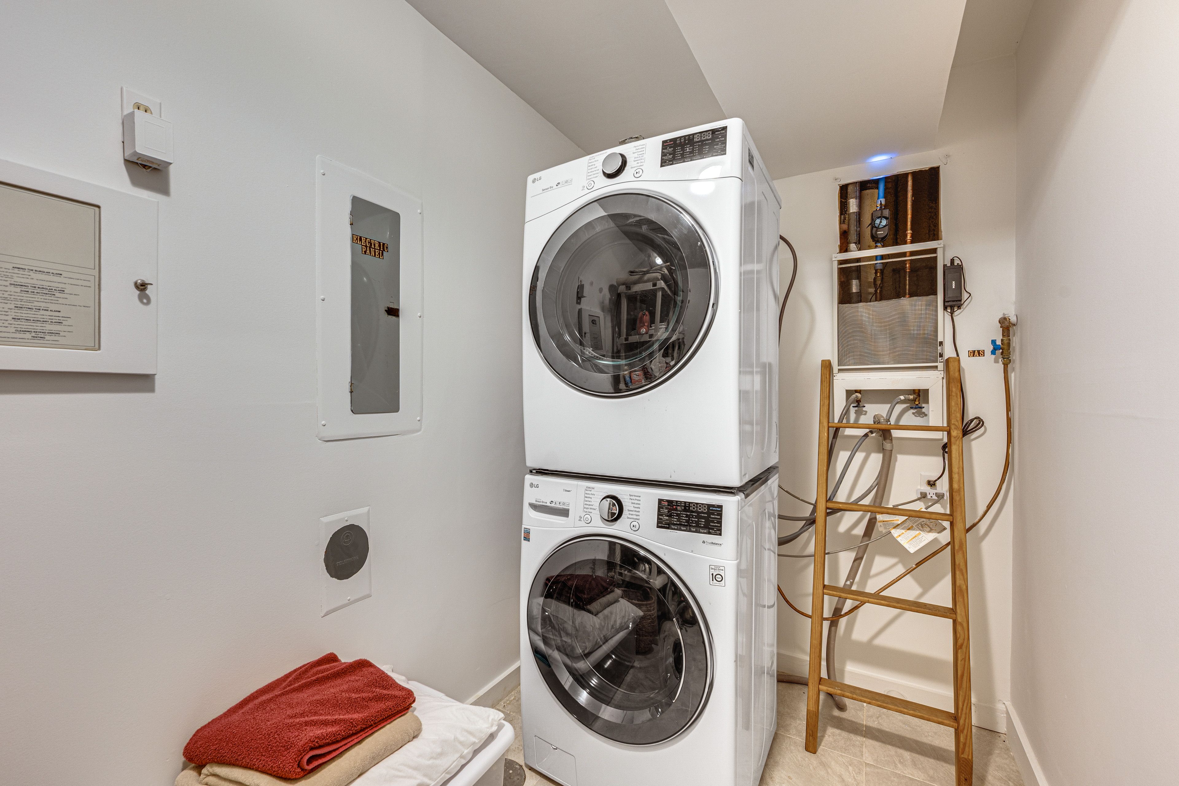 Washer & Dryer