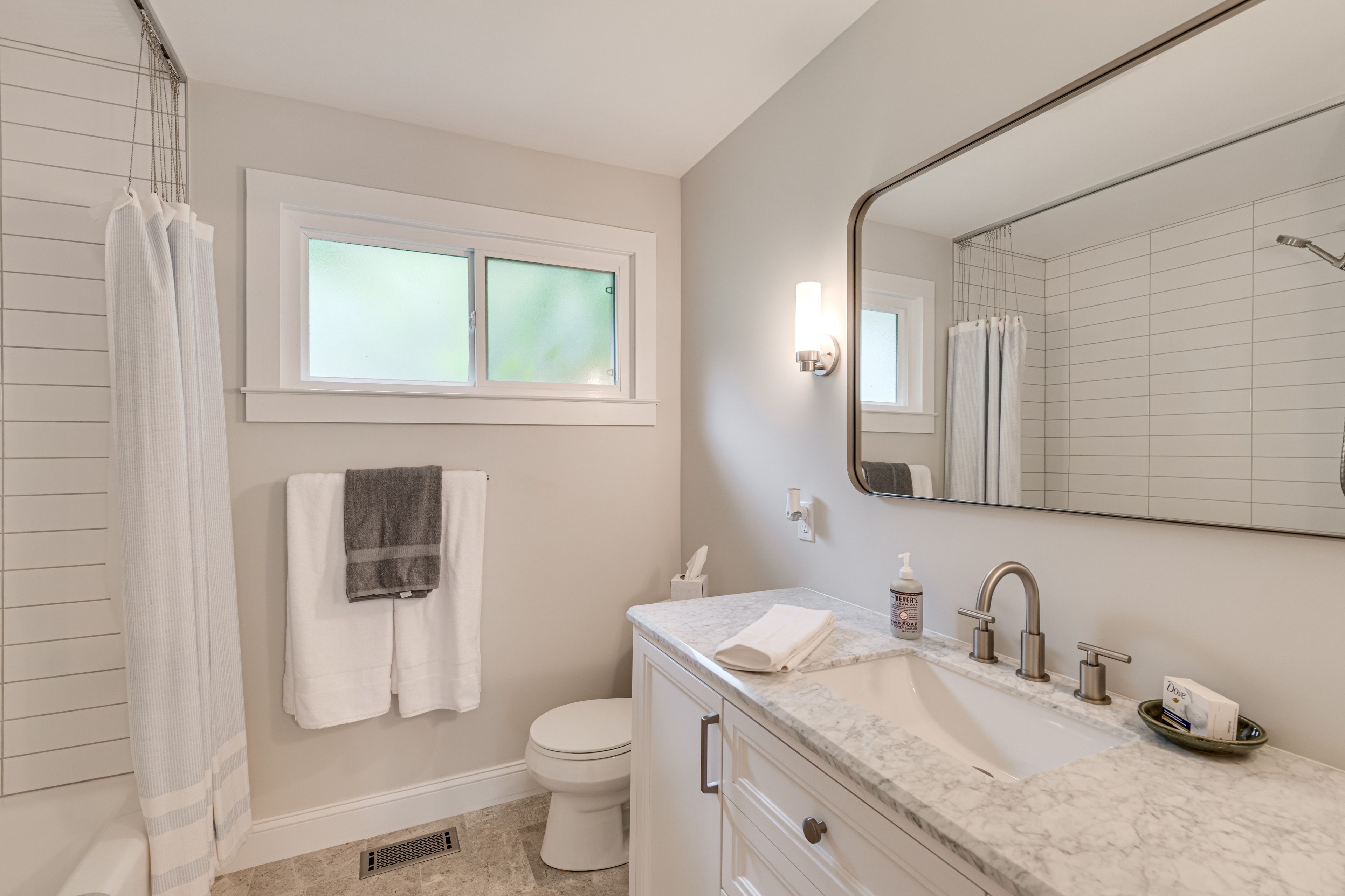 Full Bathroom