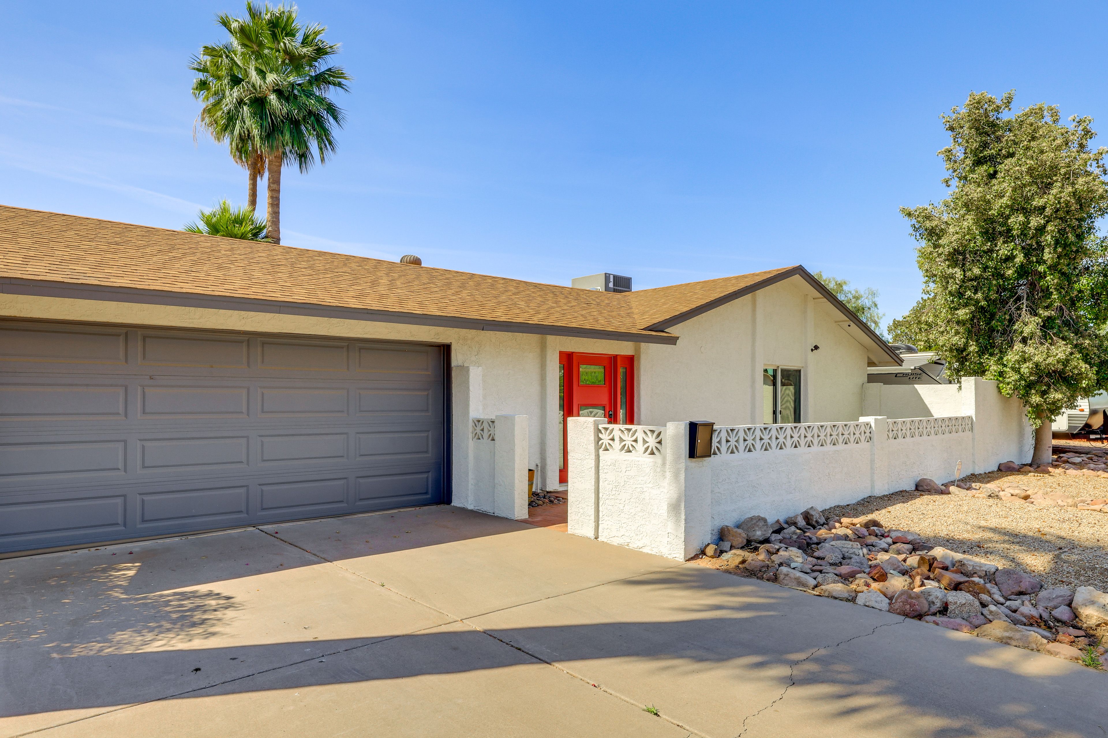 Parking | Garage (2 Compact Vehicles)