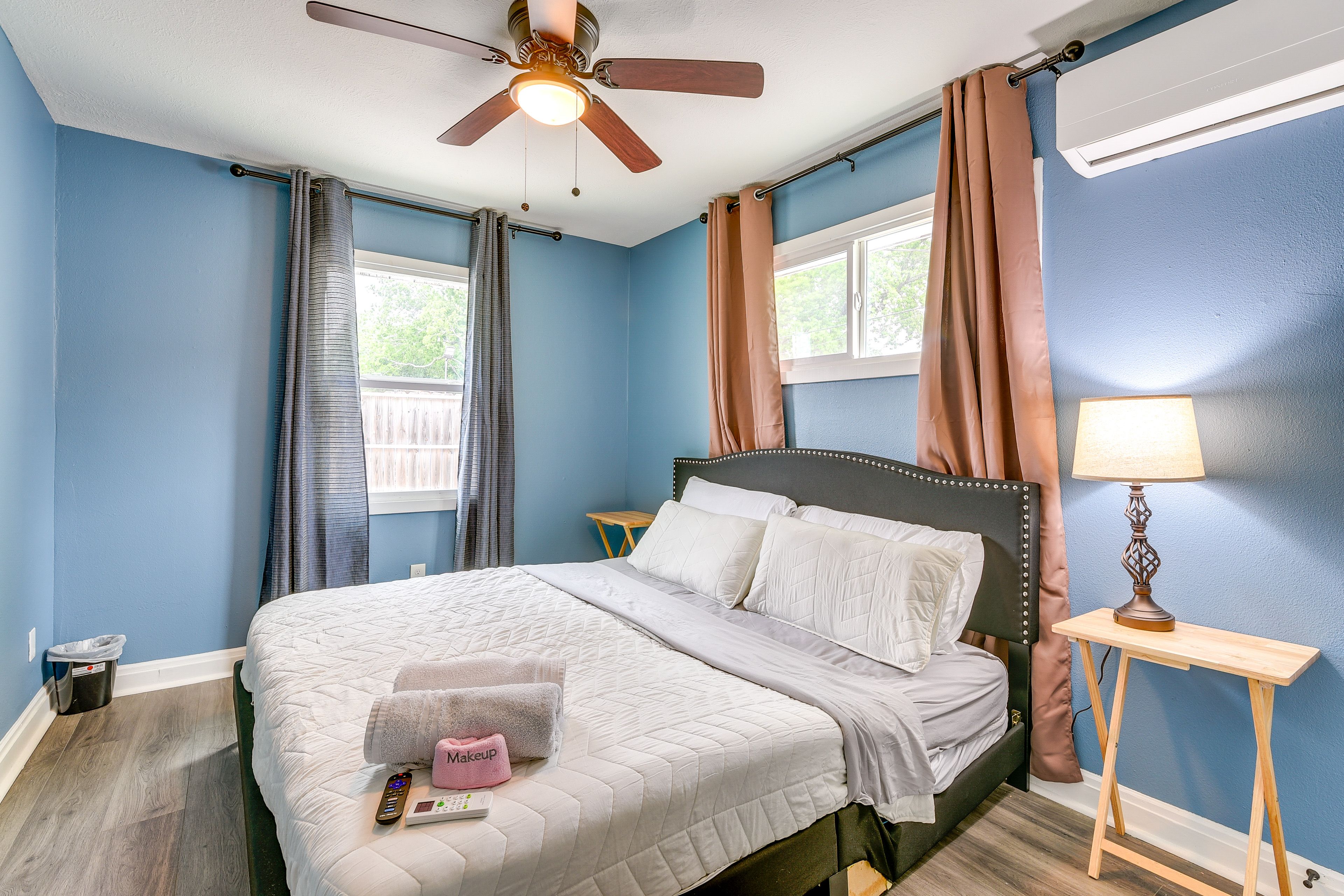 Bedroom 2 | Queen Bed