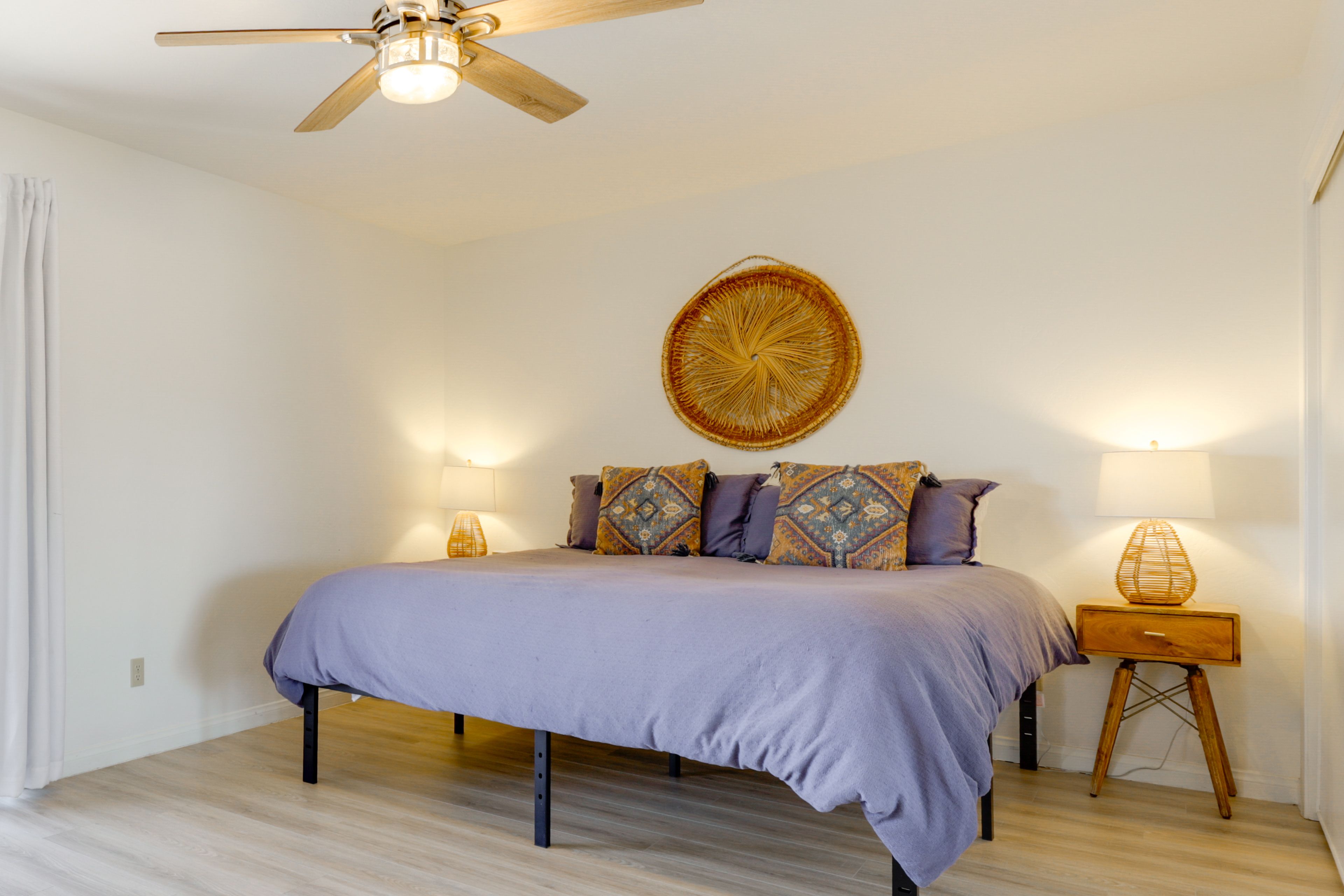Bedroom 1 | King Bed