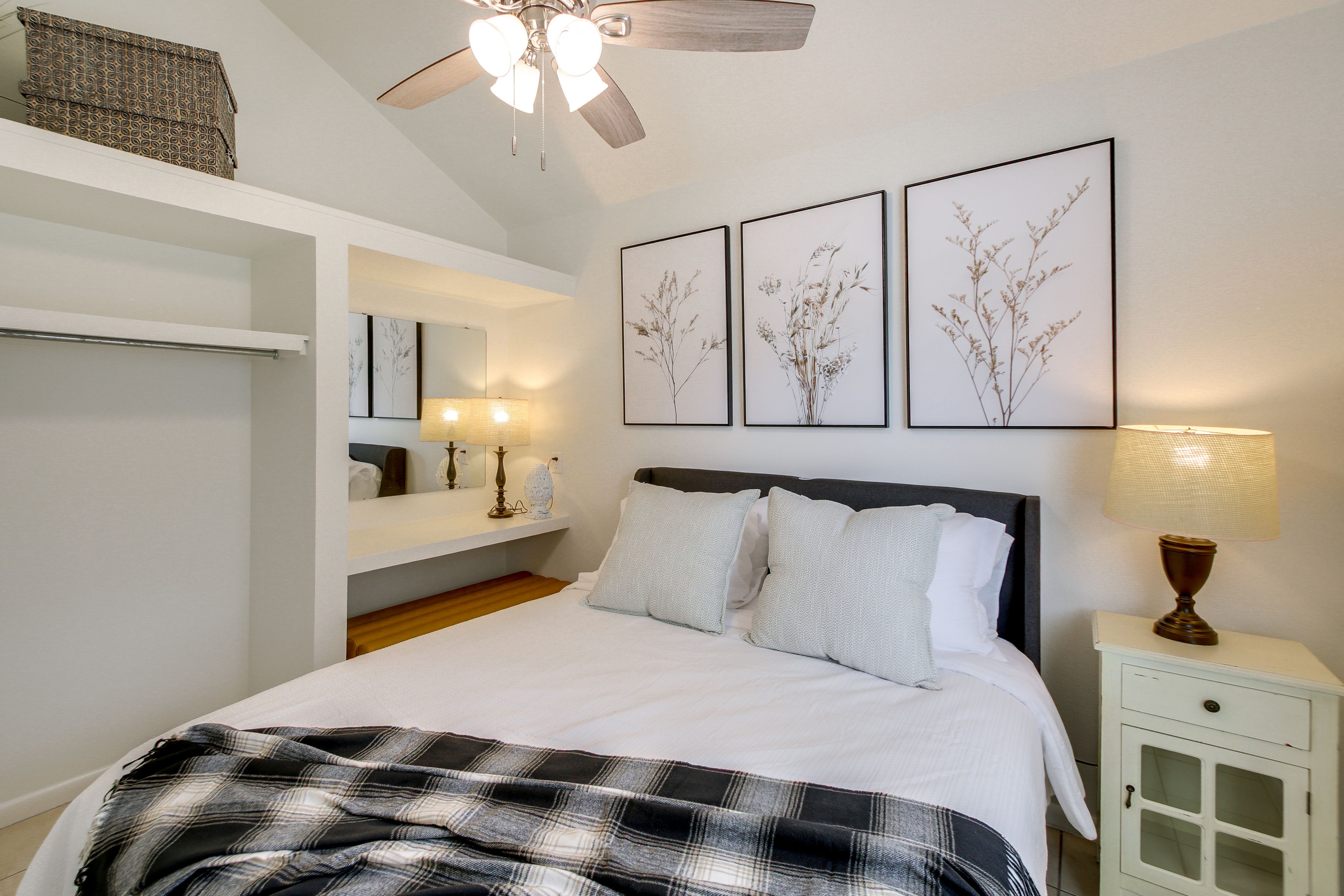 Bedroom 1 | King Bed | 1st Floor