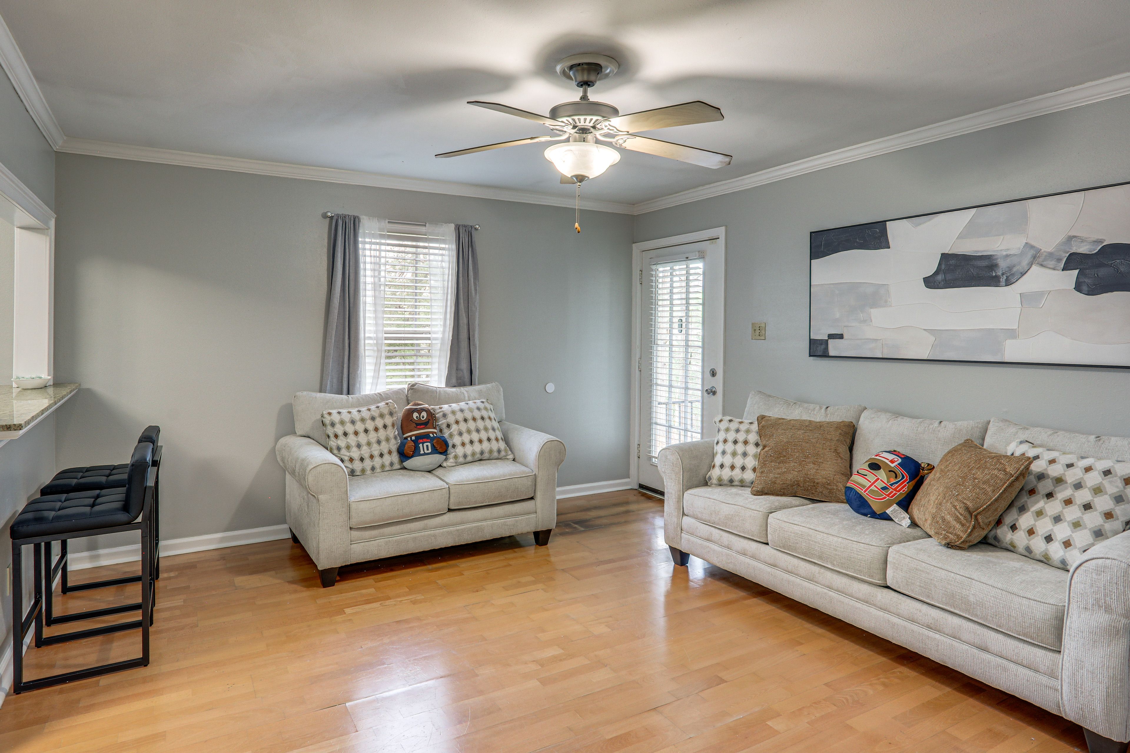 Living Room | Queen Sleeper Sofa | Single-Story Condo